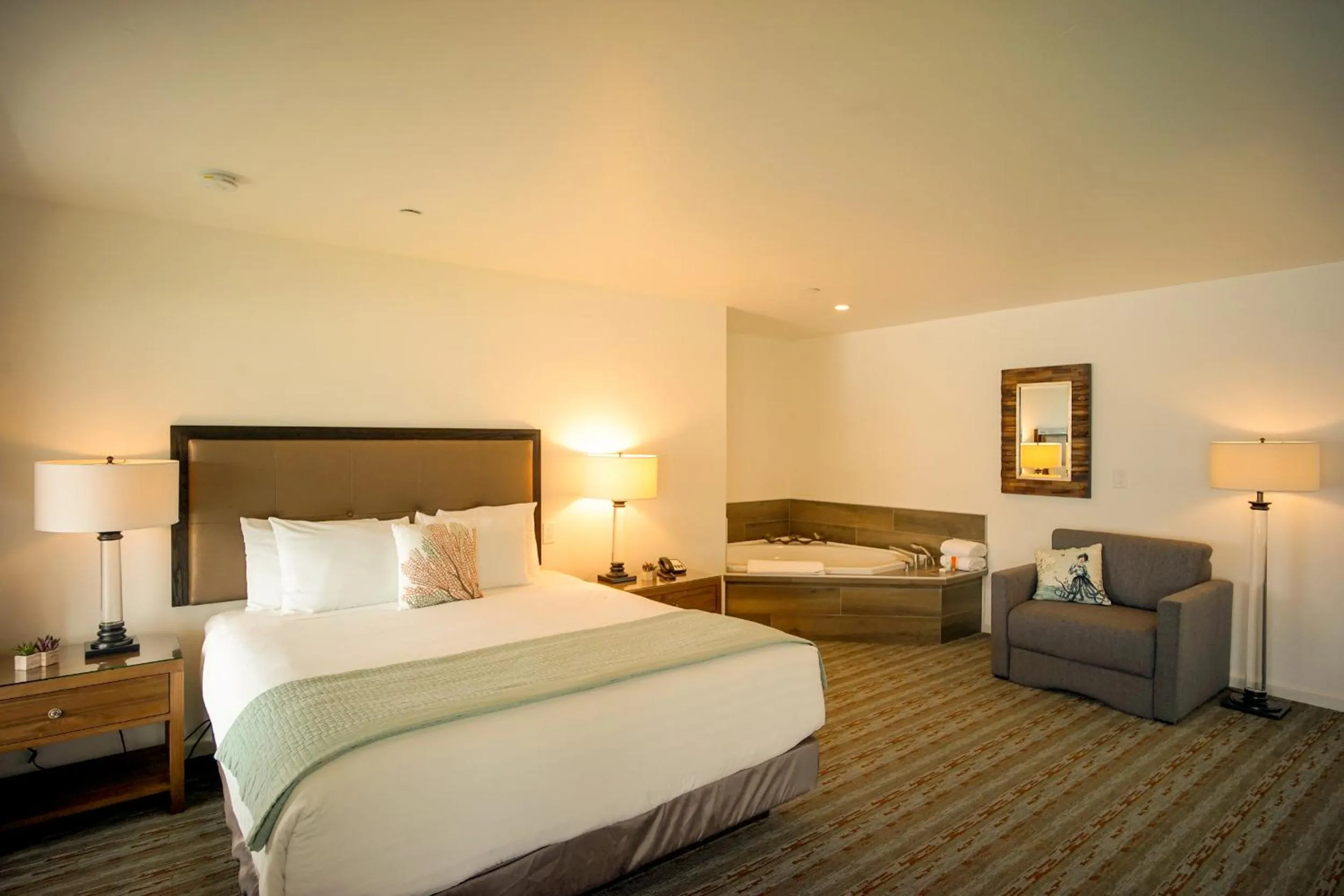 Bedroom, Bed in Sea & Sand Inn