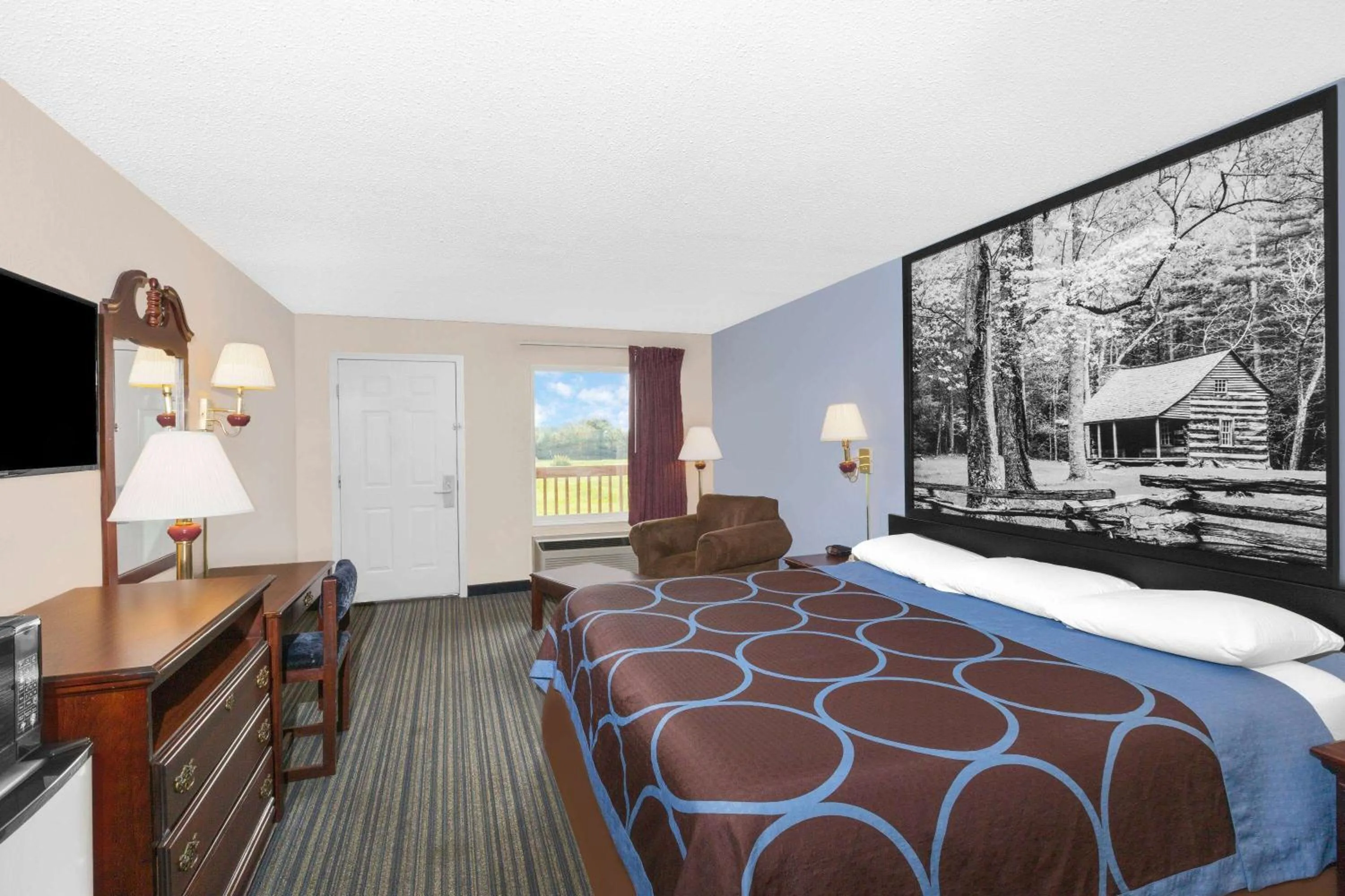Photo of the whole room, Bed in Super 8 by Wyndham Whiteville