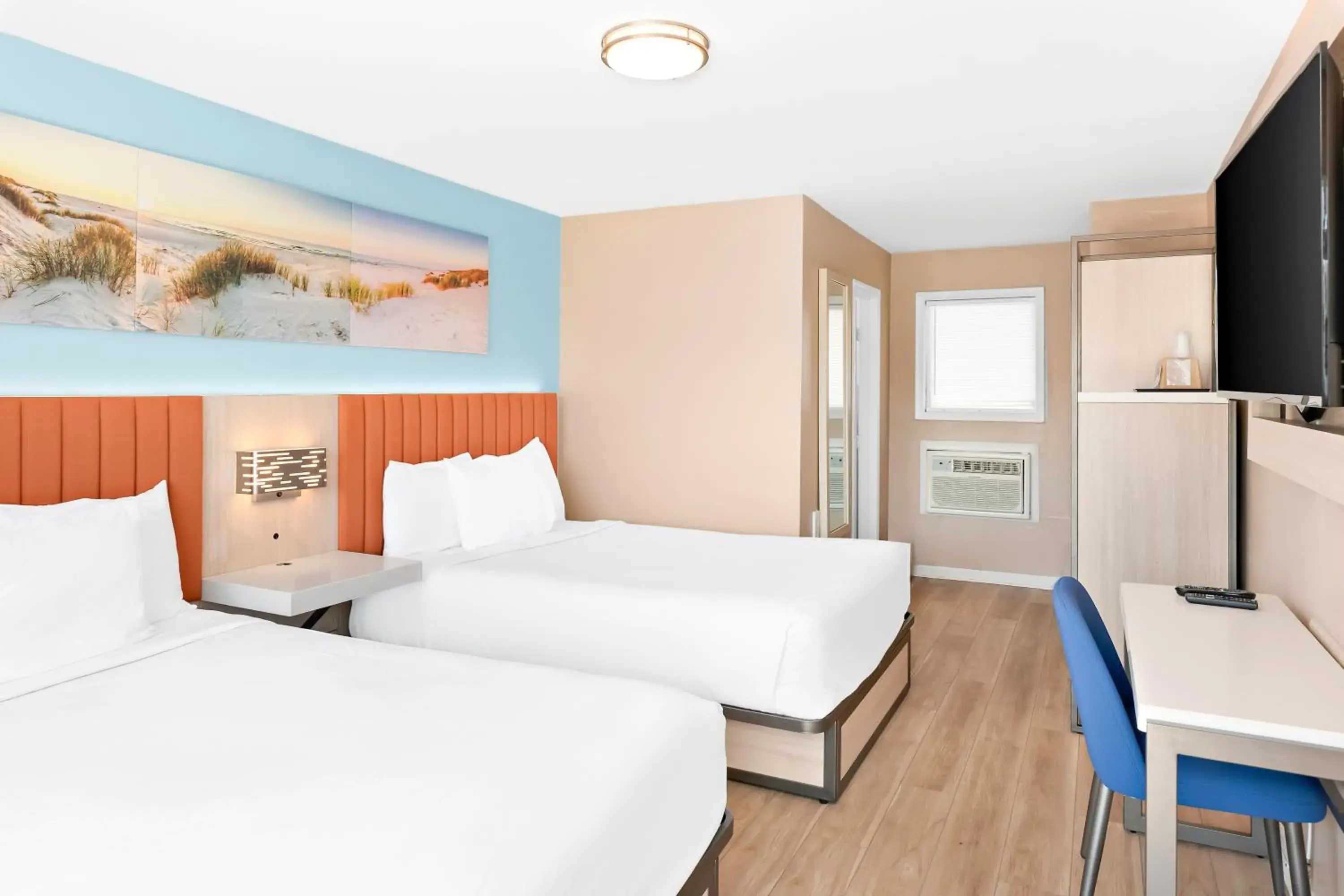 Bed in Mango Motel Wildwood Beach & Boardwalk Bed in Mango Motel Wildwood Beach & Boardwalk