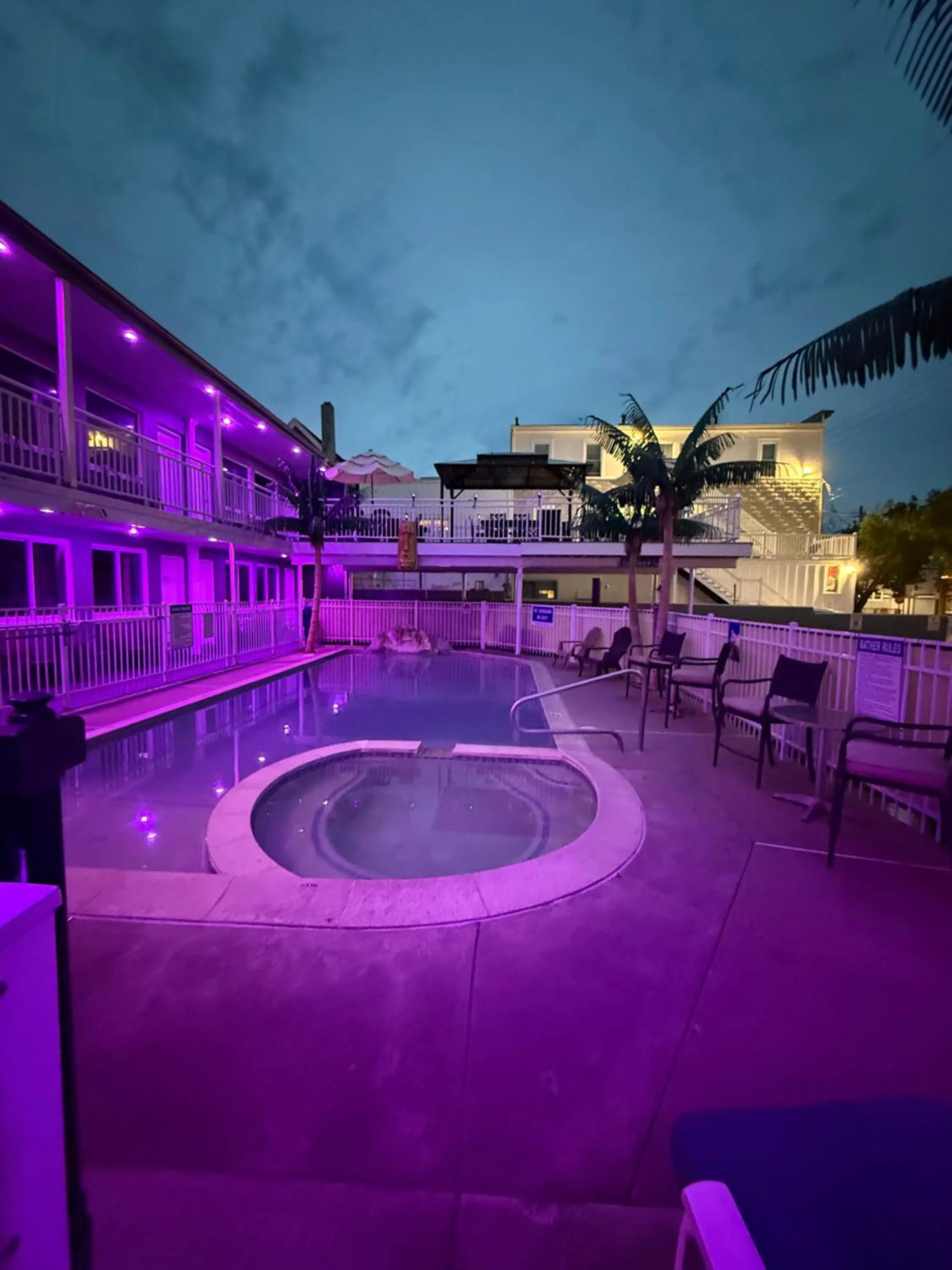 Pool view in Twilight Motel