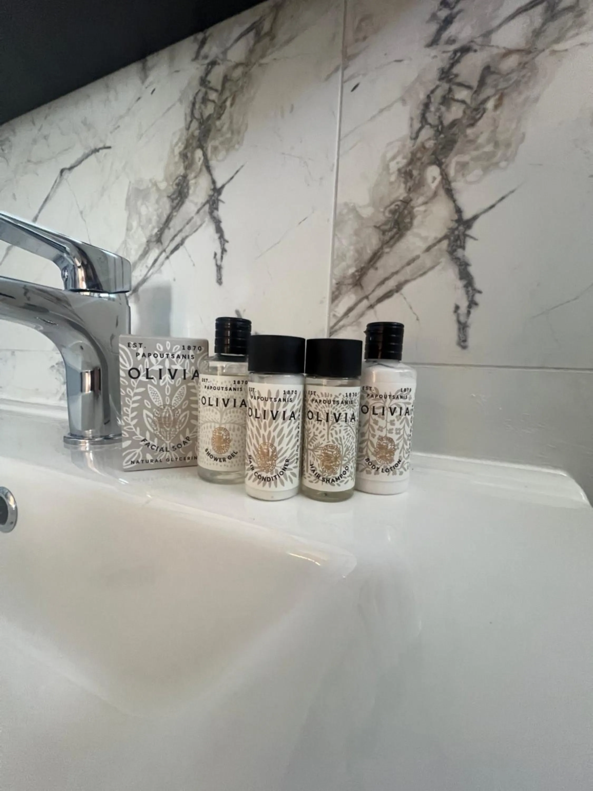 Bathroom in Lighthouse Hotel