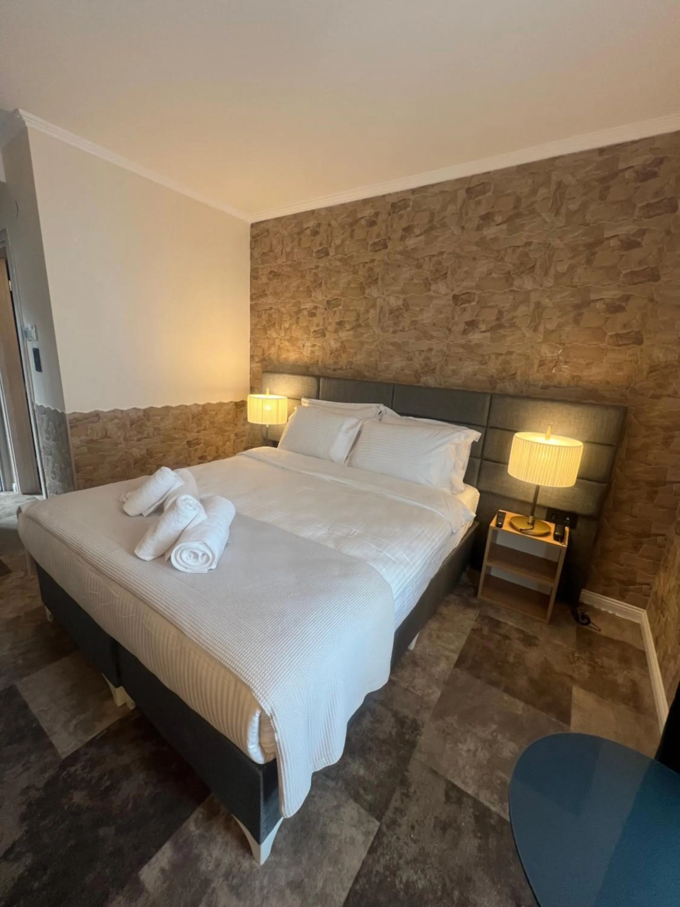 Bedroom, Bed in Lighthouse Hotel