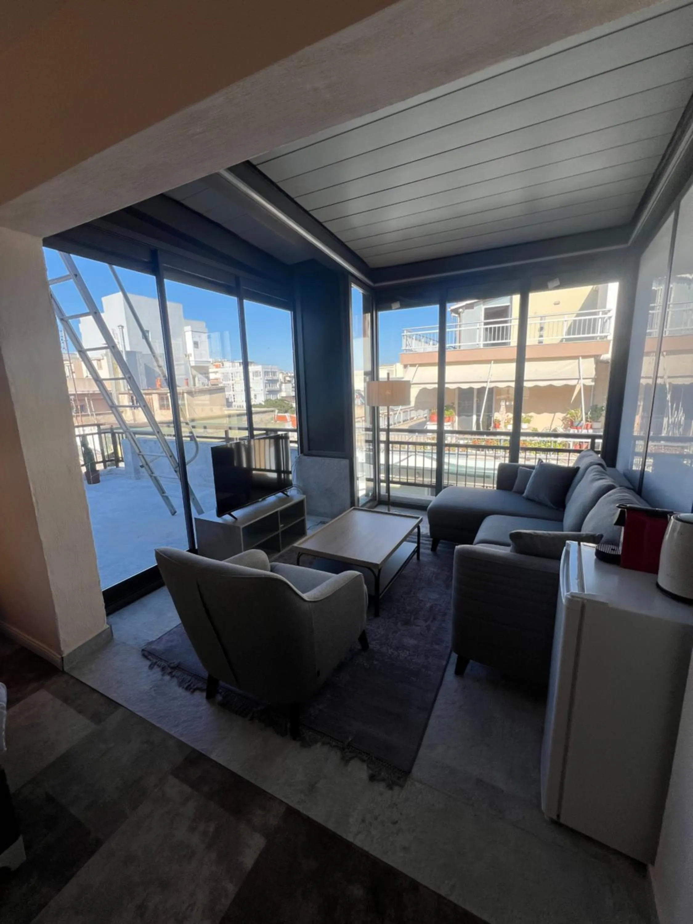 Living room in Lighthouse Hotel
