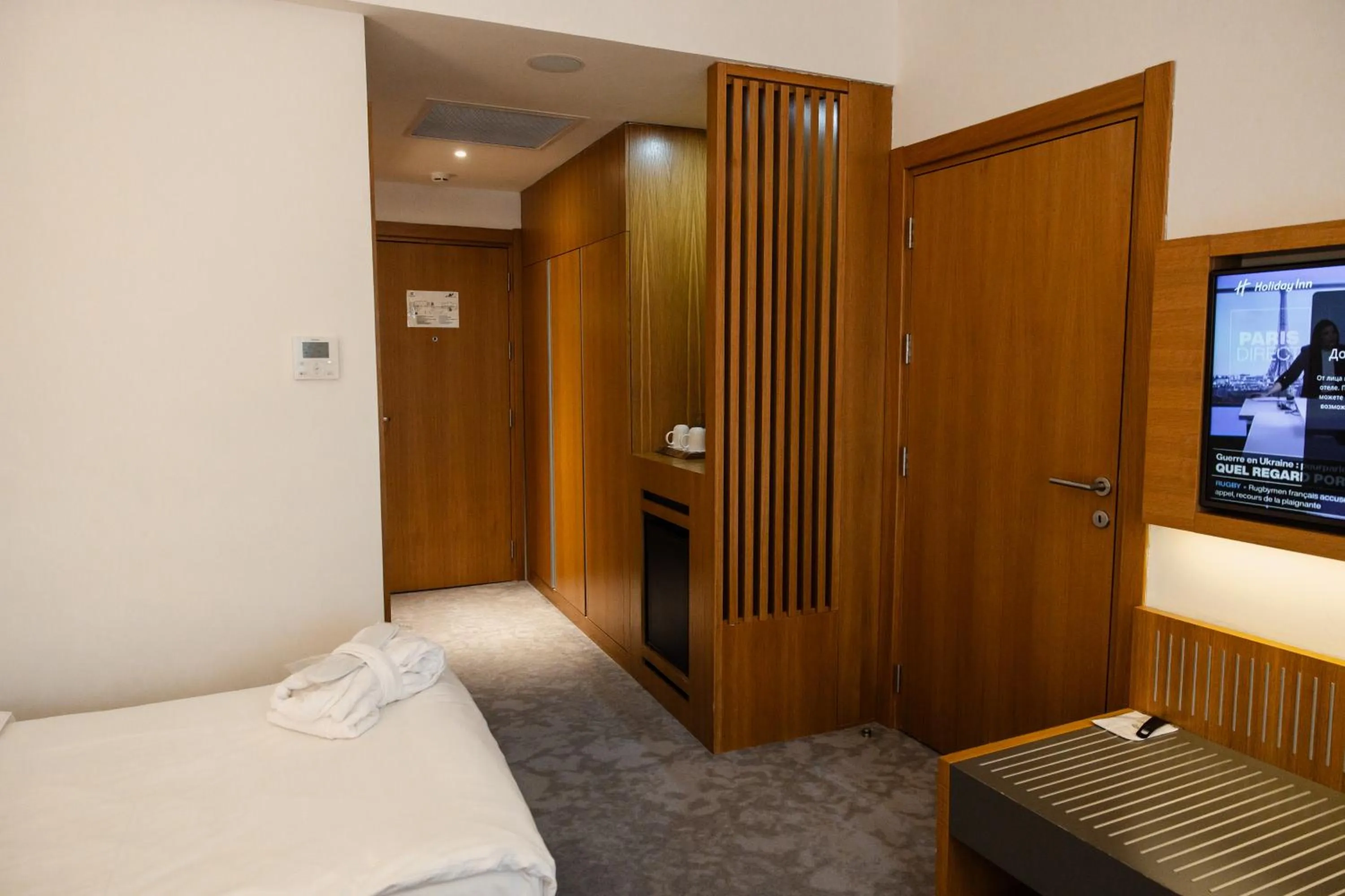 Bed in Holiday Inn - Aktau - Seaside by IHG