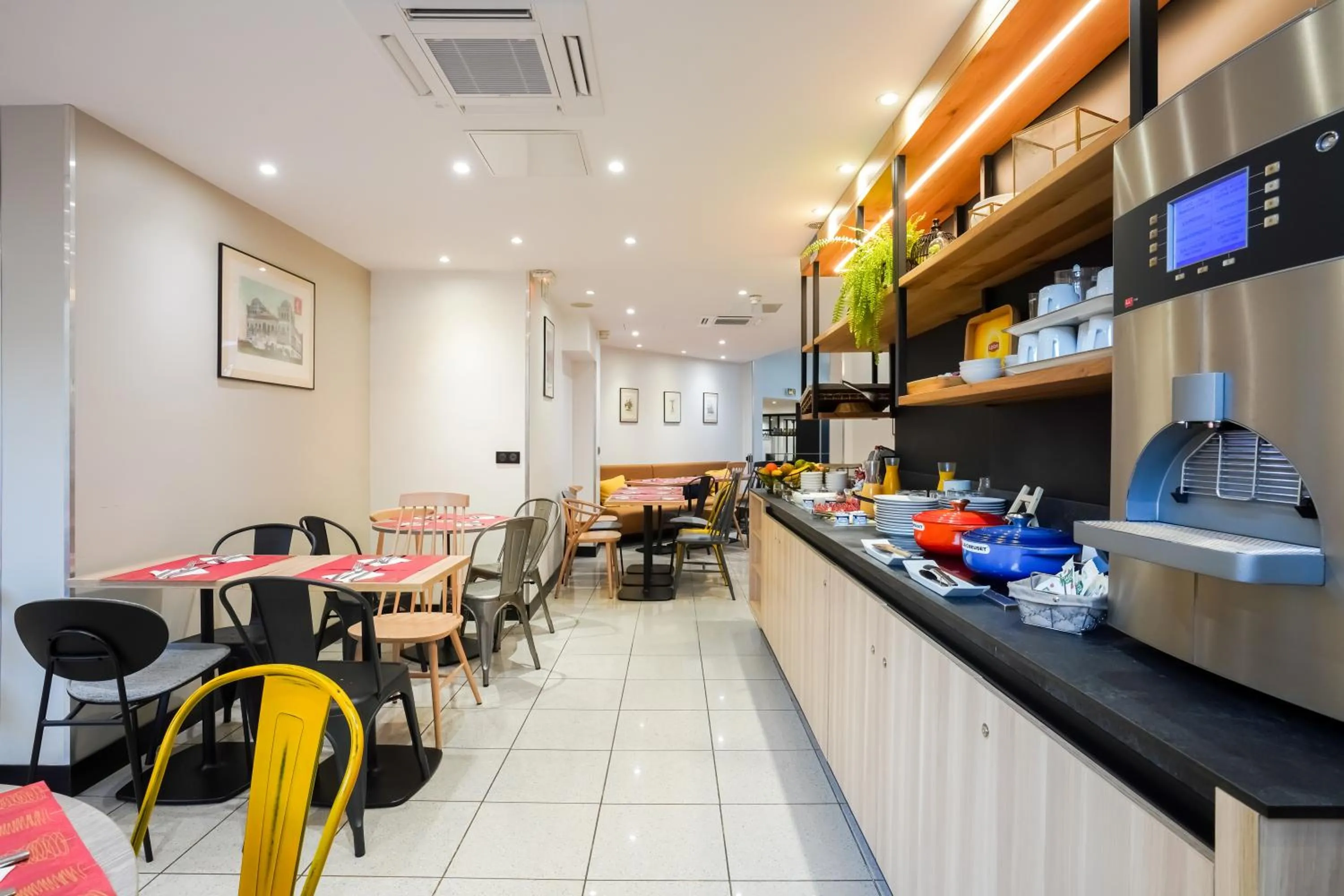 Breakfast in Campanile Paris 14 - Maine Montparnasse