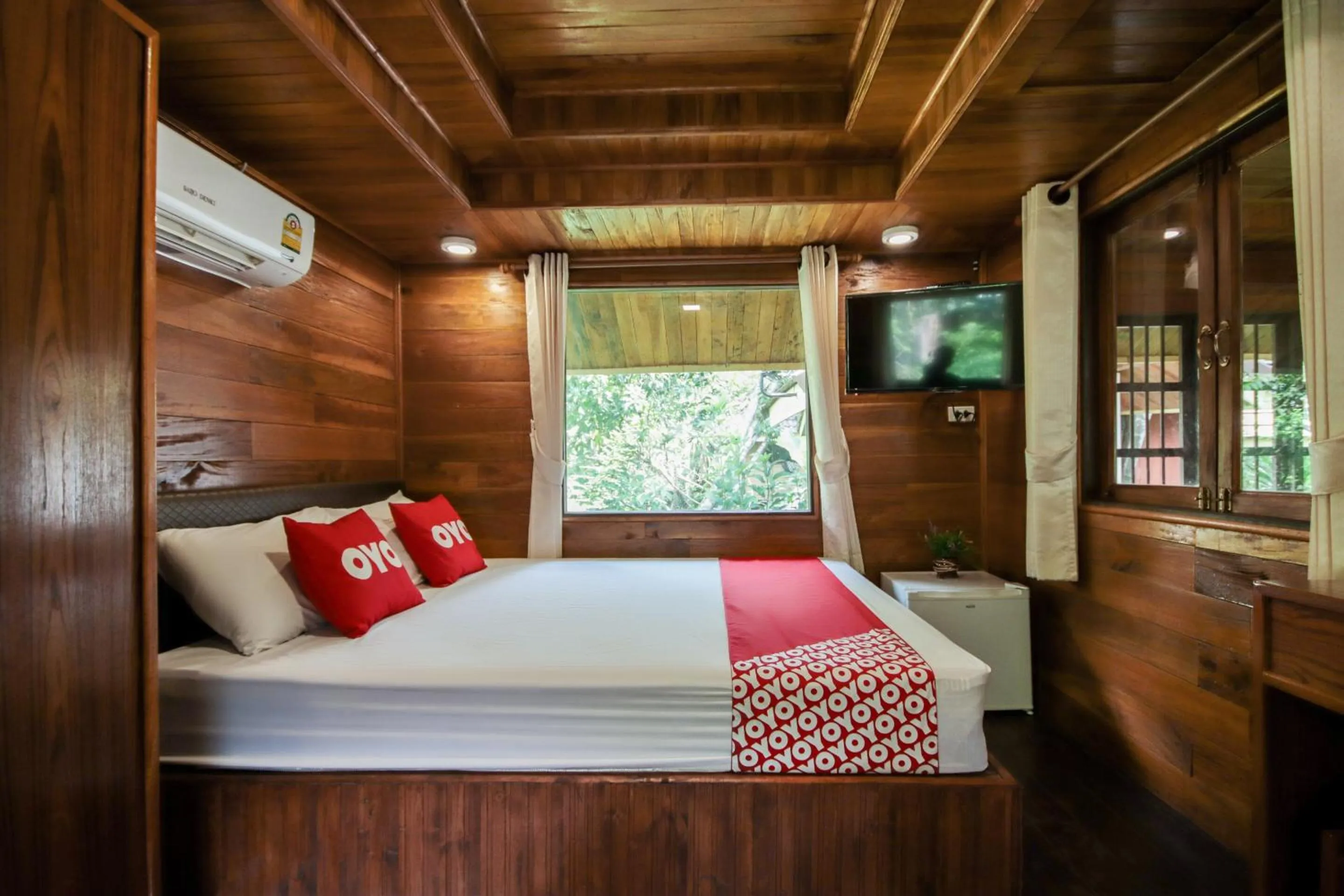 Bedroom in OYO 604 Ruen Mai Horm Resort