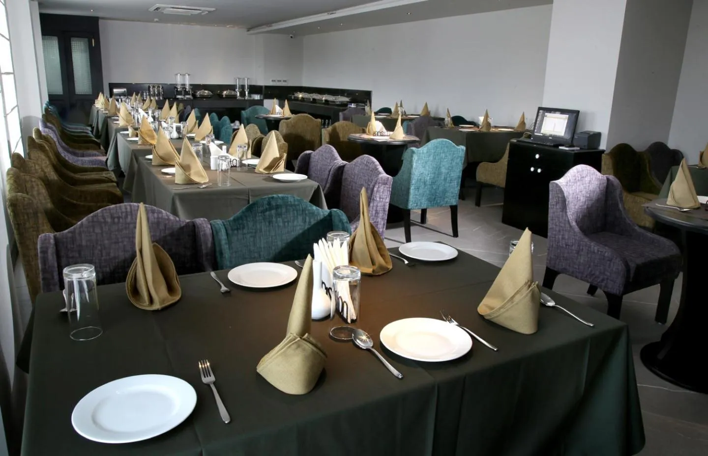 Restaurant/places to eat in LEMARQ