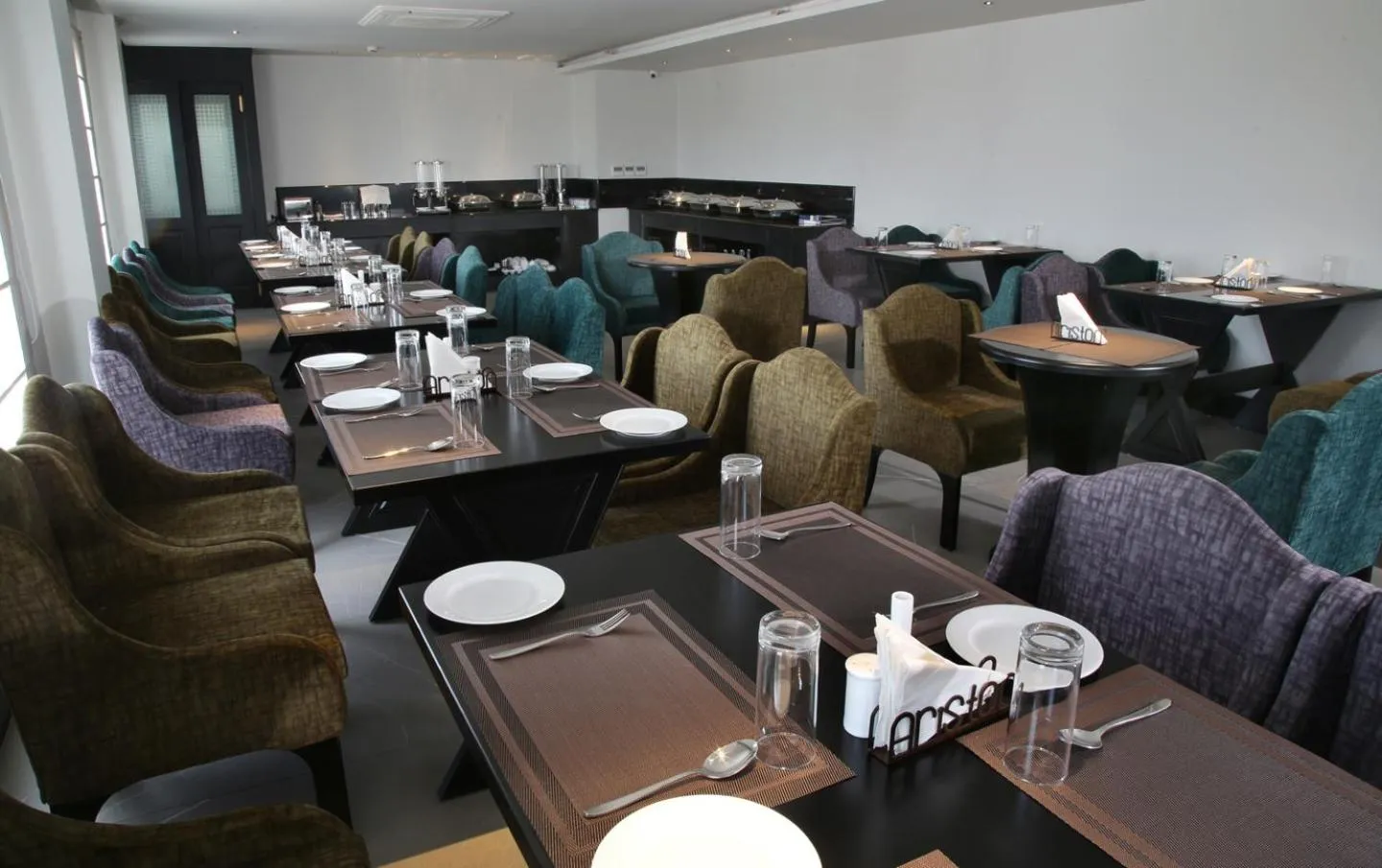 Restaurant/places to eat in LEMARQ