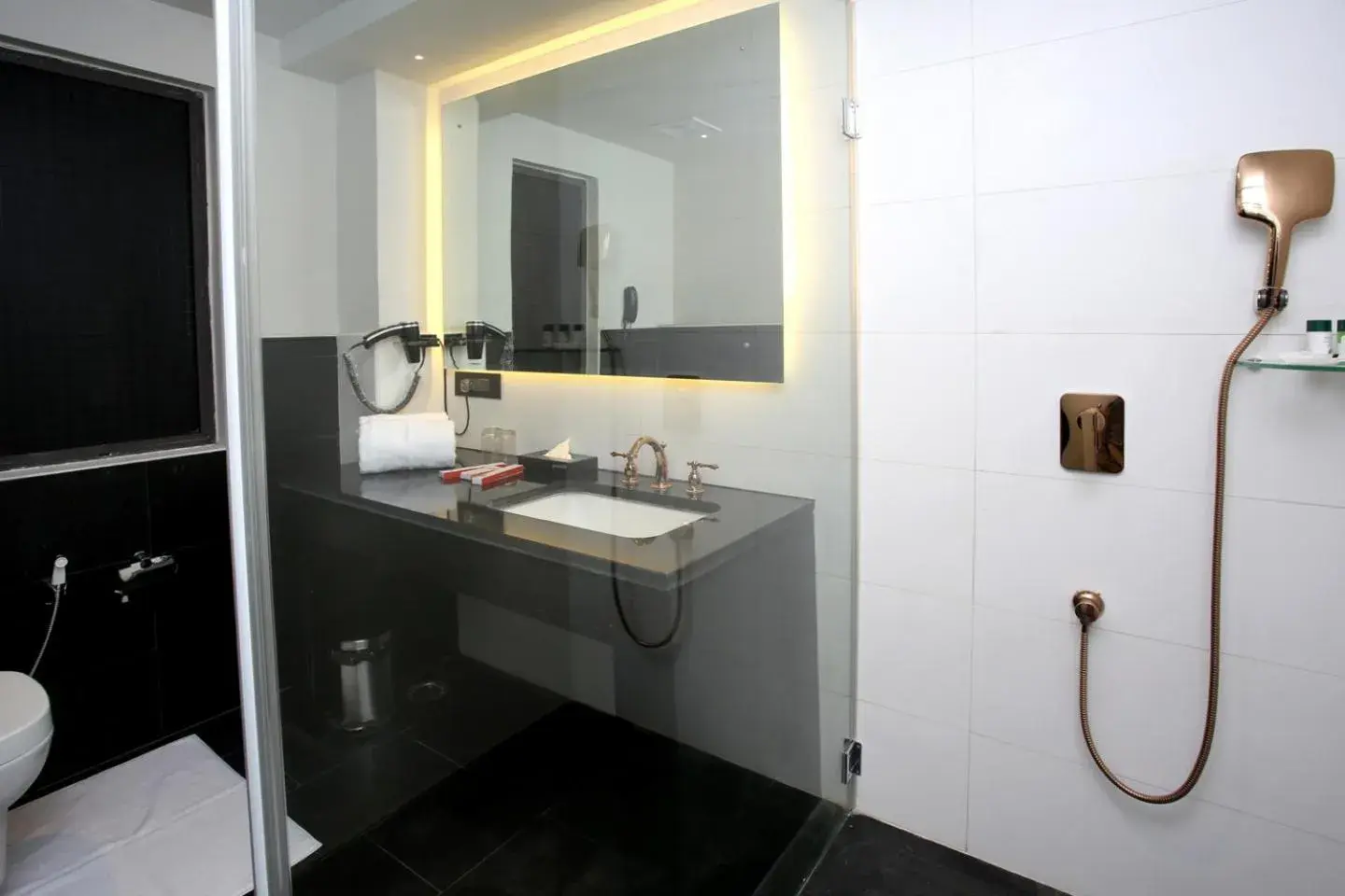 Luxury Triple Room in LEMARQ Luxury Triple Room in LEMARQ