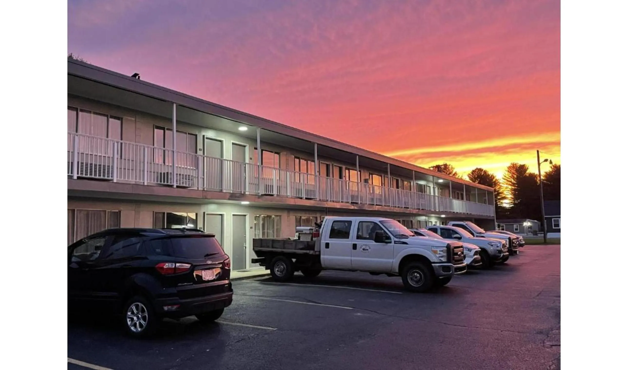 Parking in Lake Logan Inn Capital O Ohio