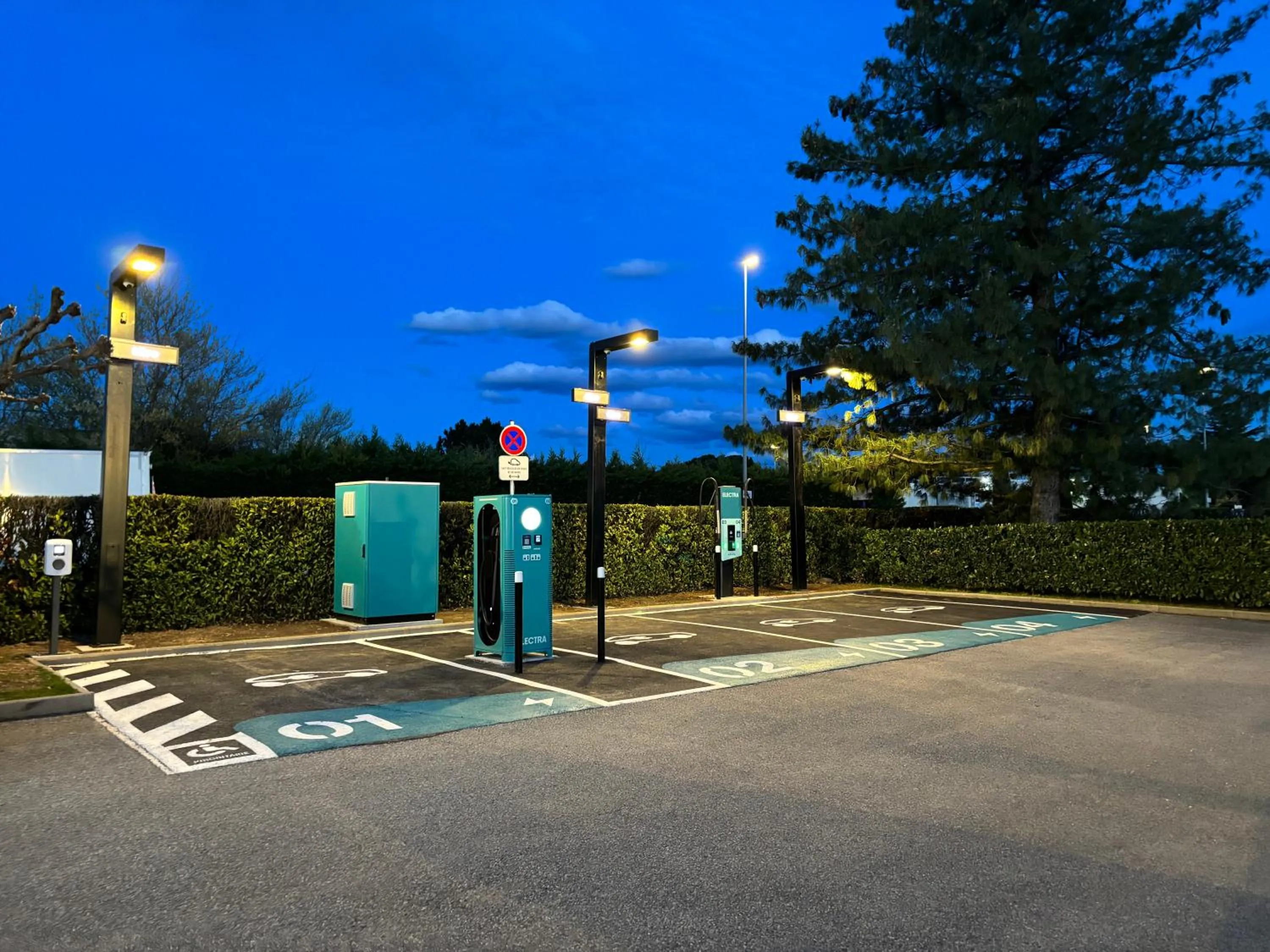 Parking in Campanile Hotel Beauvais