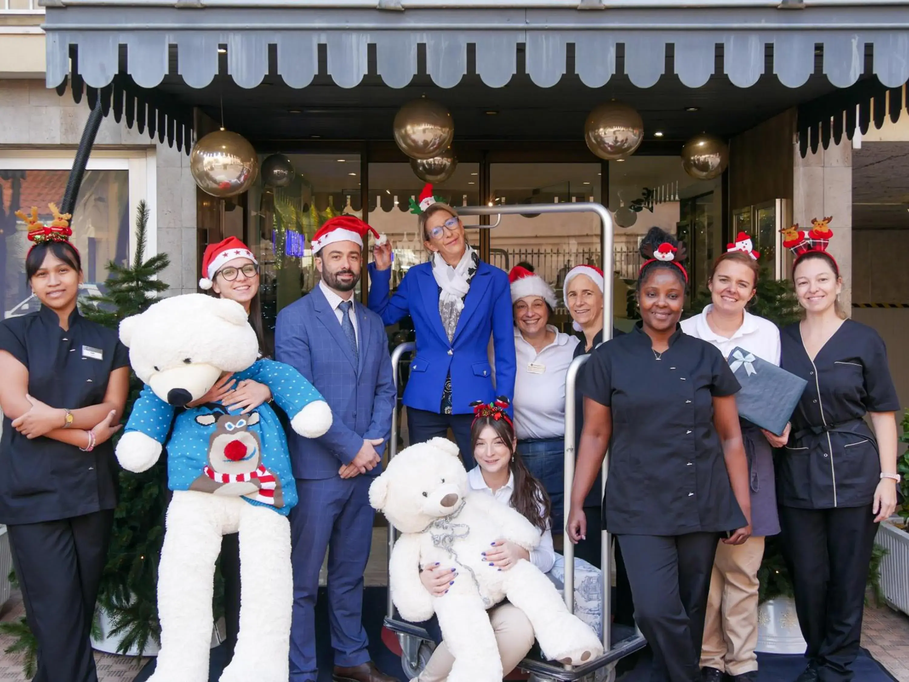 Facade/entrance in Best Western Hotel Mediterranee Menton Facade/entrance in Best Western Hotel Mediterranee Menton