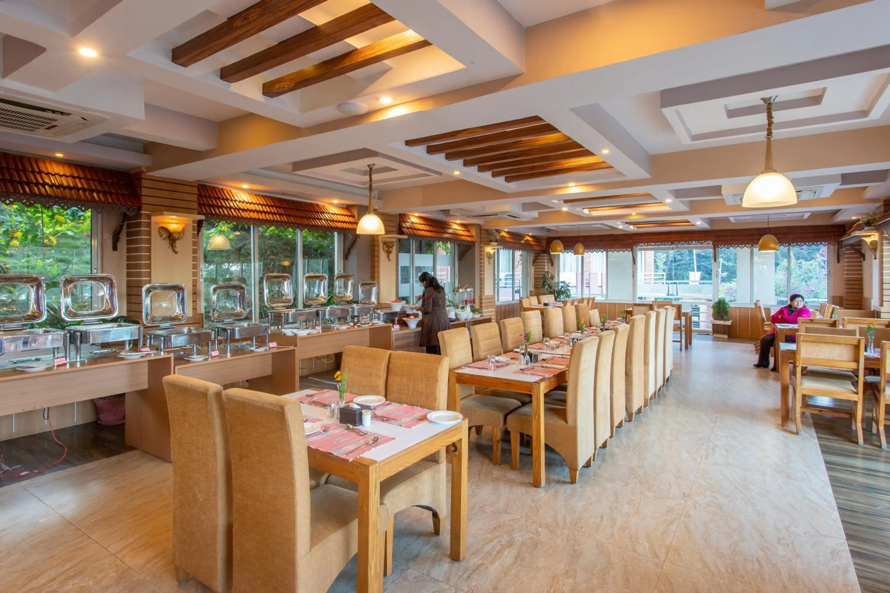 Restaurant/places to eat in Hotel Sarathi