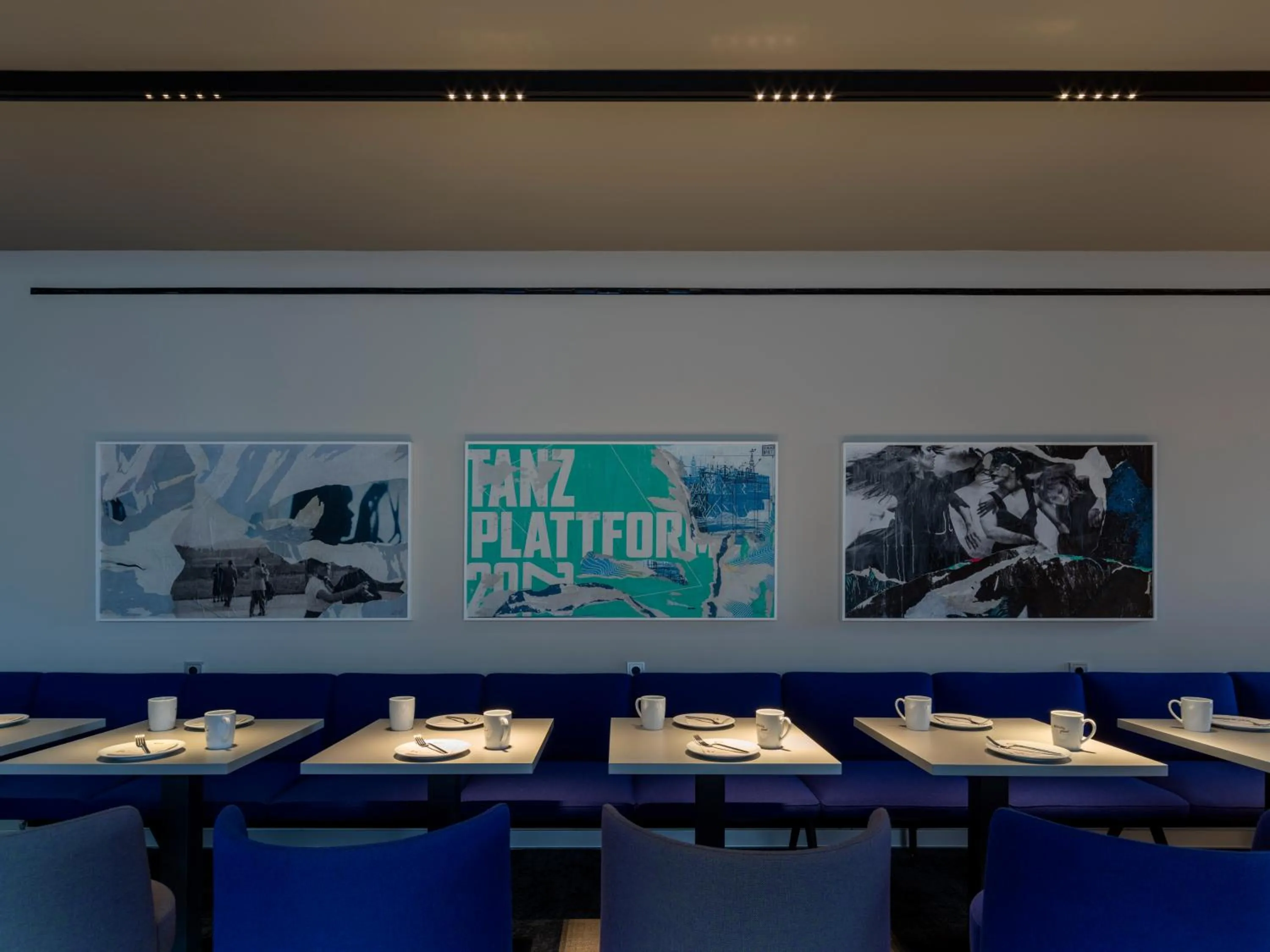 Restaurant/places to eat in b'mine hotel Düsseldorf