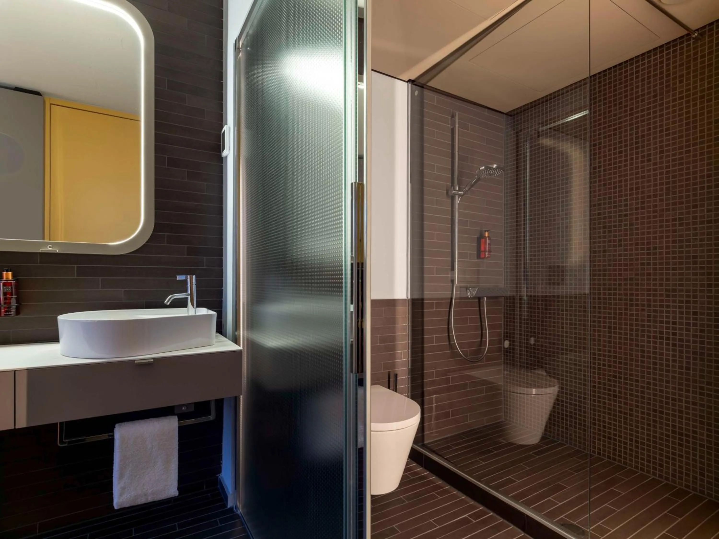 Bathroom in b'mine hotel Düsseldorf