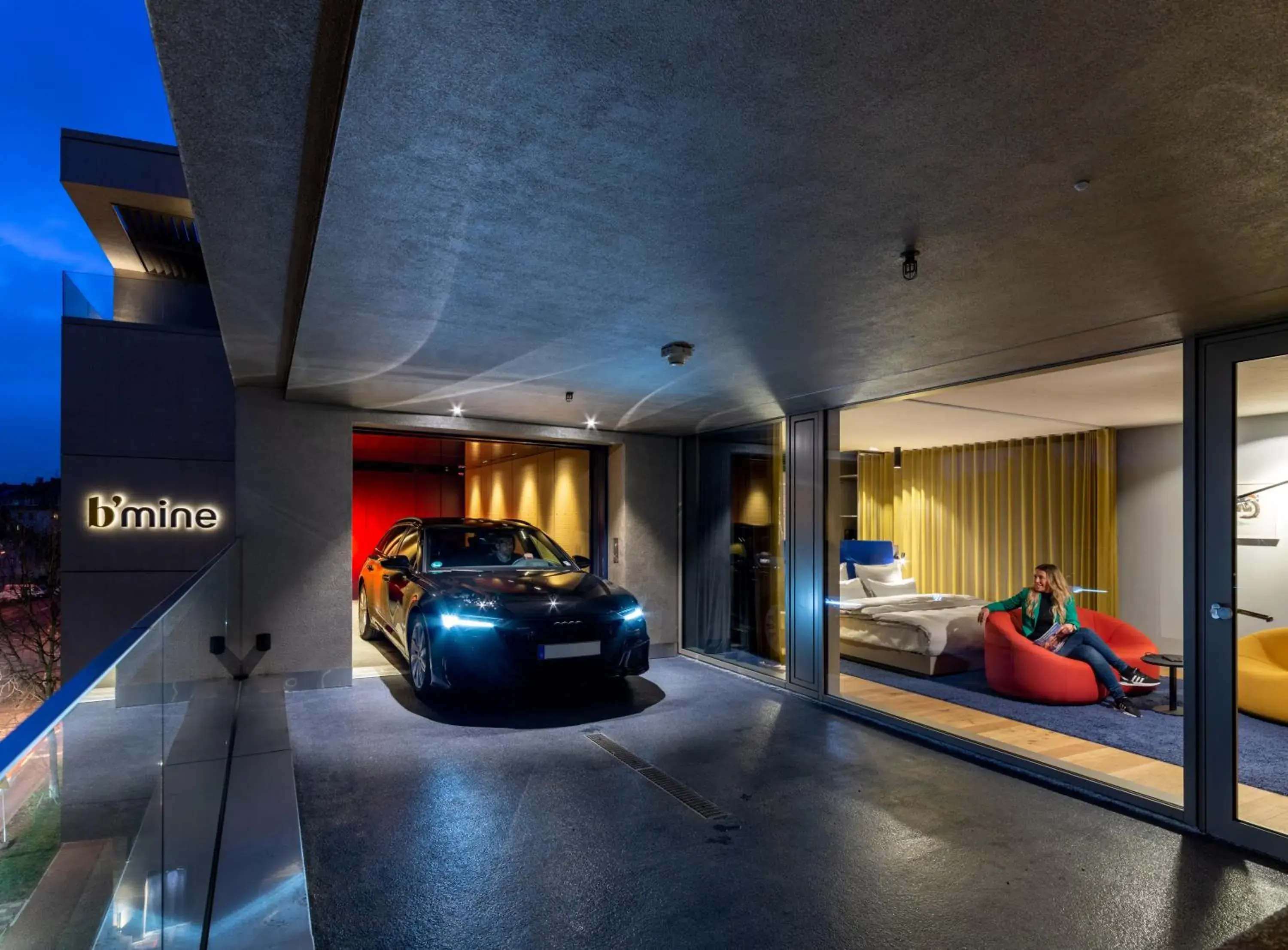 View (from property/room), Bed in b'mine hotel Düsseldorf View (from property/room), Bed in b'mine hotel Düsseldorf