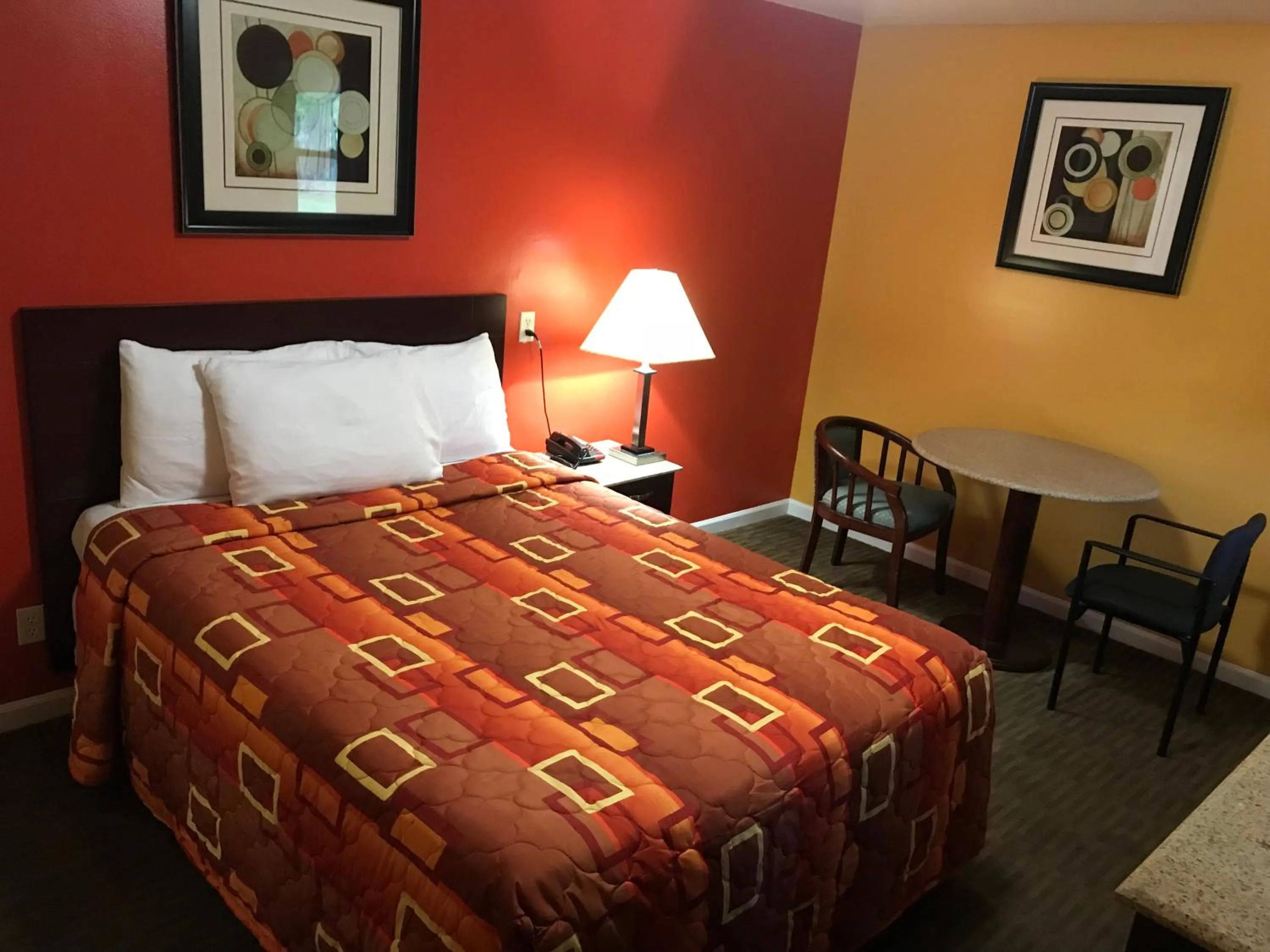 Bed in Scottish Inns Wrightstown