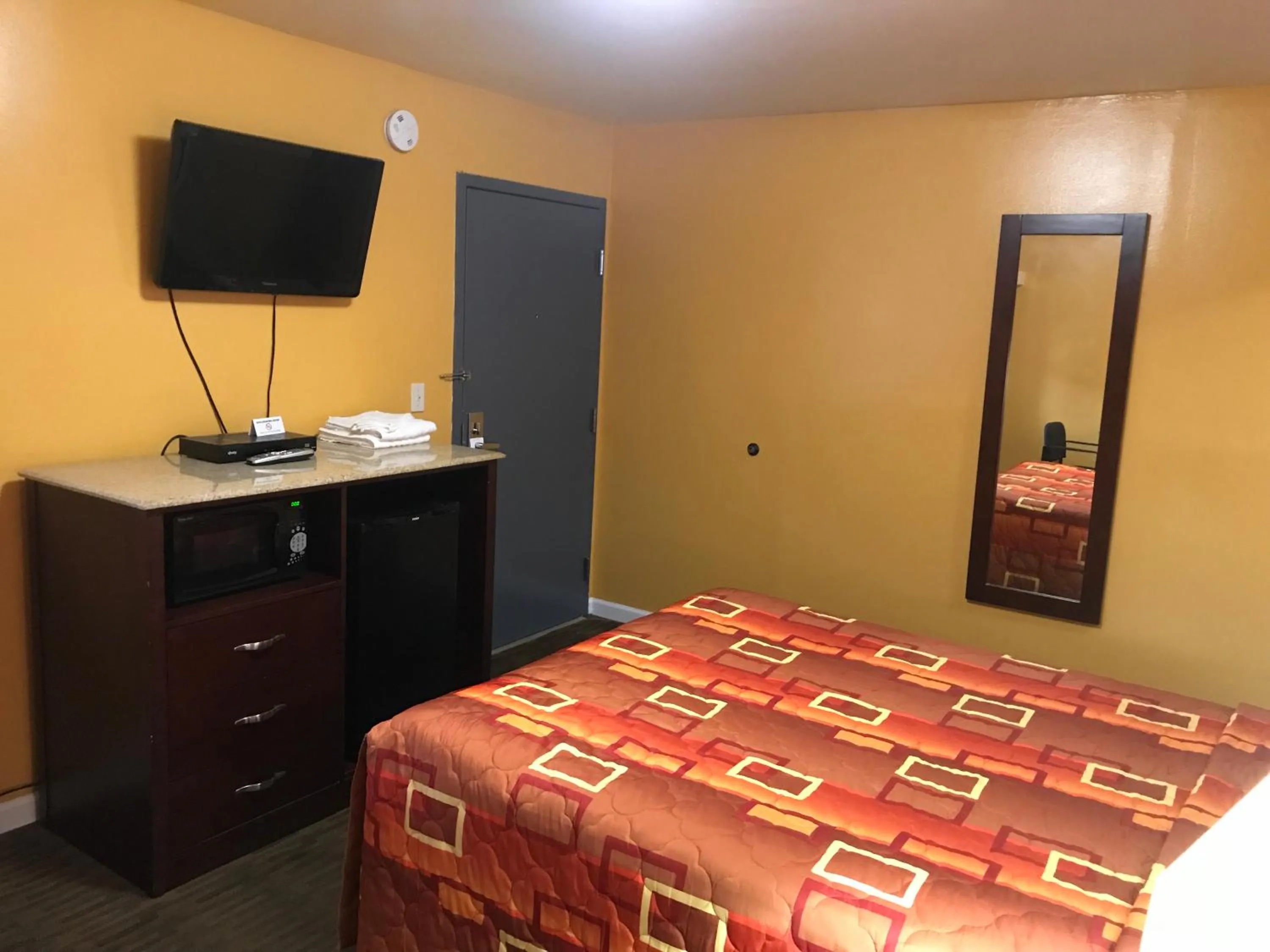 Bed in Scottish Inns Wrightstown