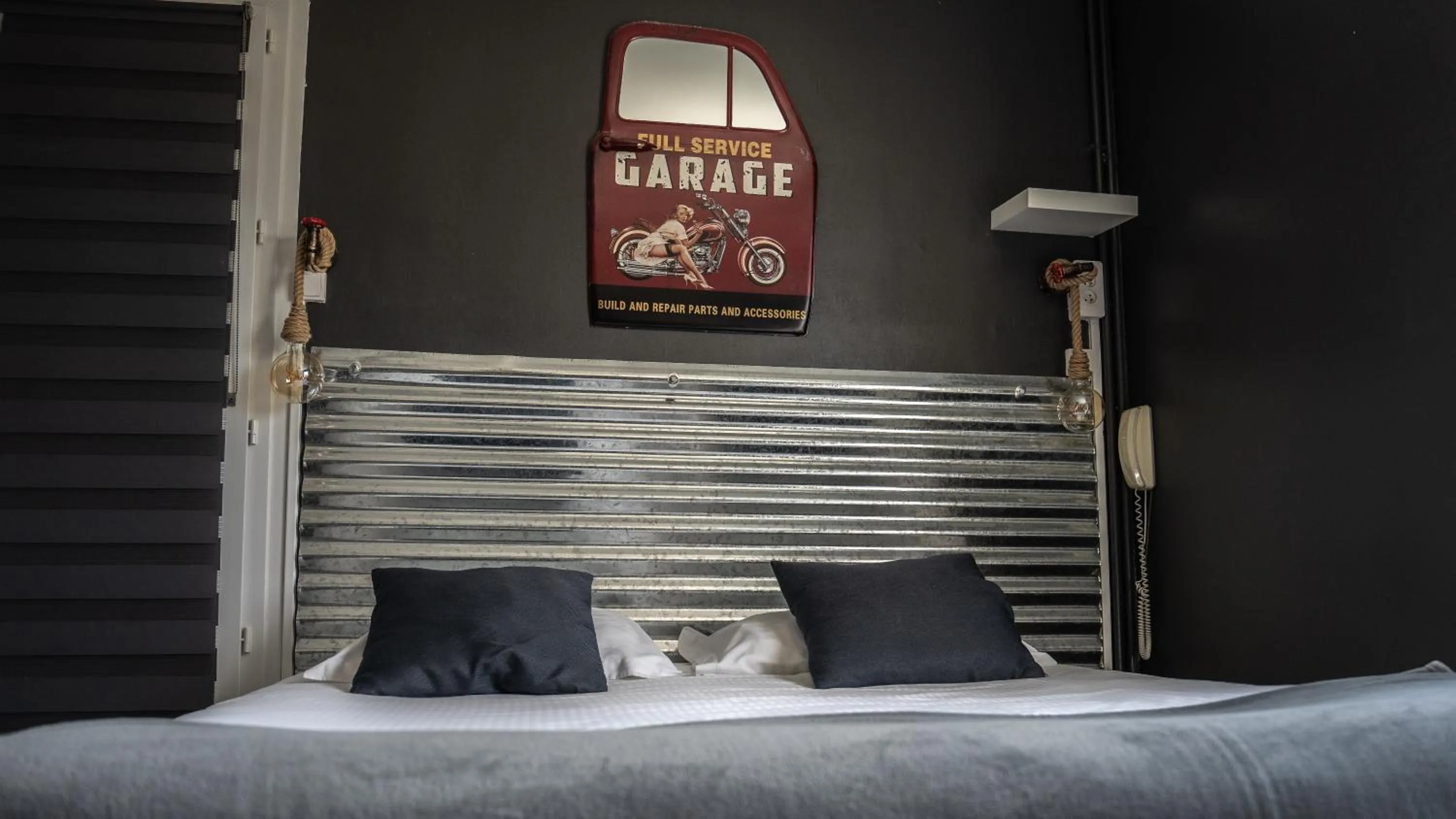 Bedroom, Bed in Hôtel Parc Adélie - Logis Hôtels