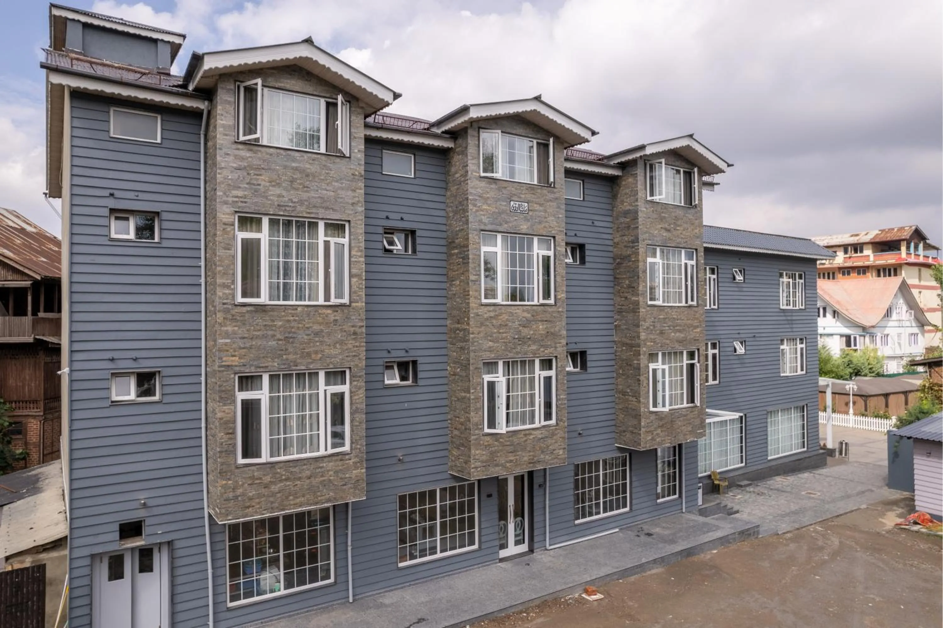 Property building in Hotel Grand Boulevard