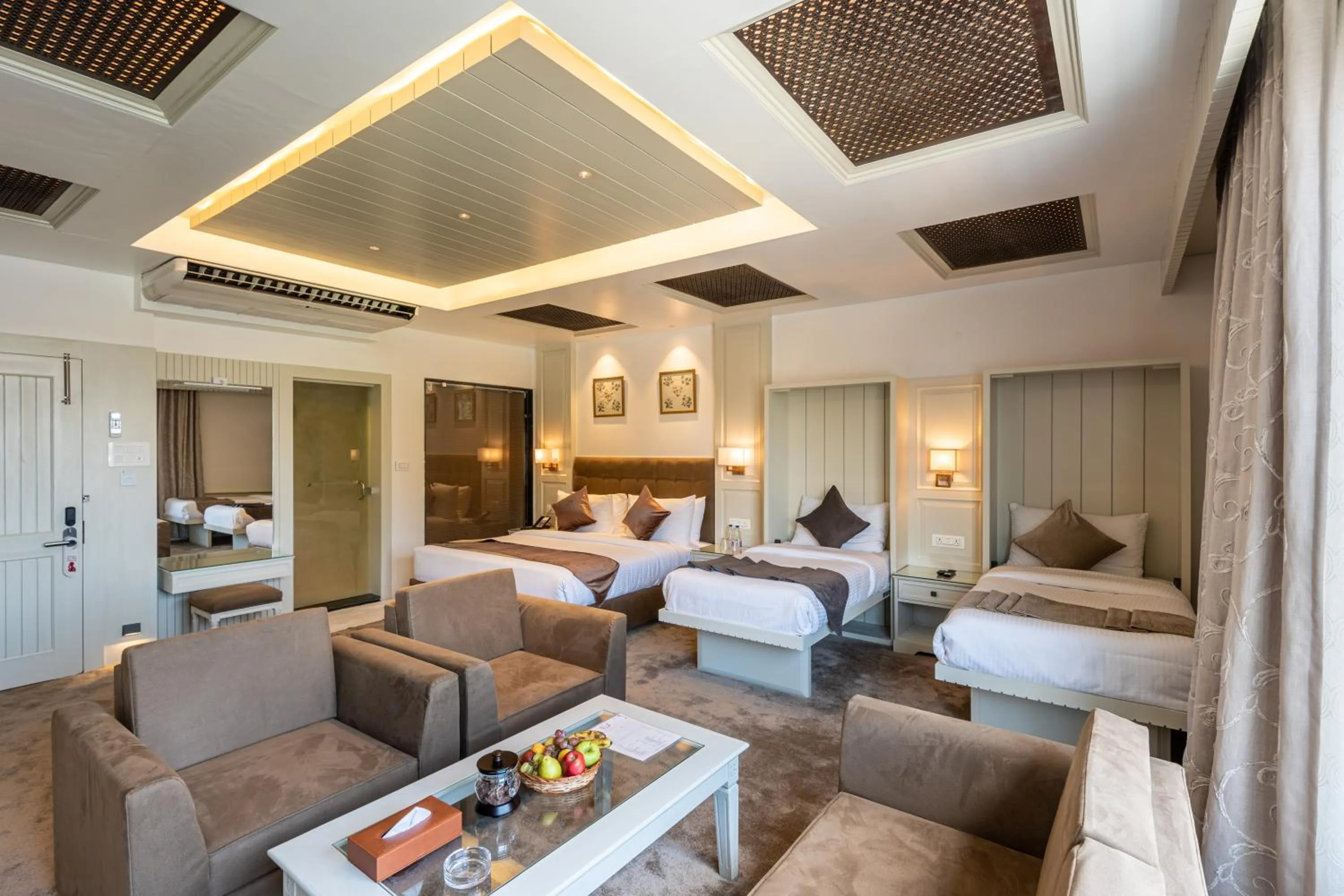 Bed in Hotel Grand Boulevard