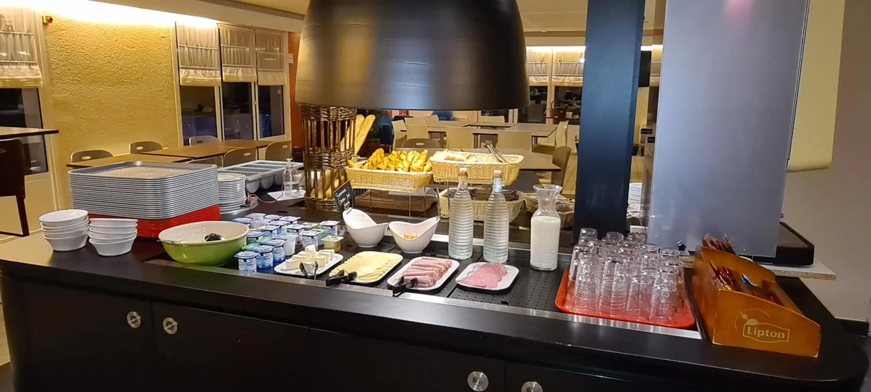 Breakfast in Kyriad Direct Nancy Sud -Vandoeuvre - Rénové Breakfast in Kyriad Direct Nancy Sud -Vandoeuvre - Rénové