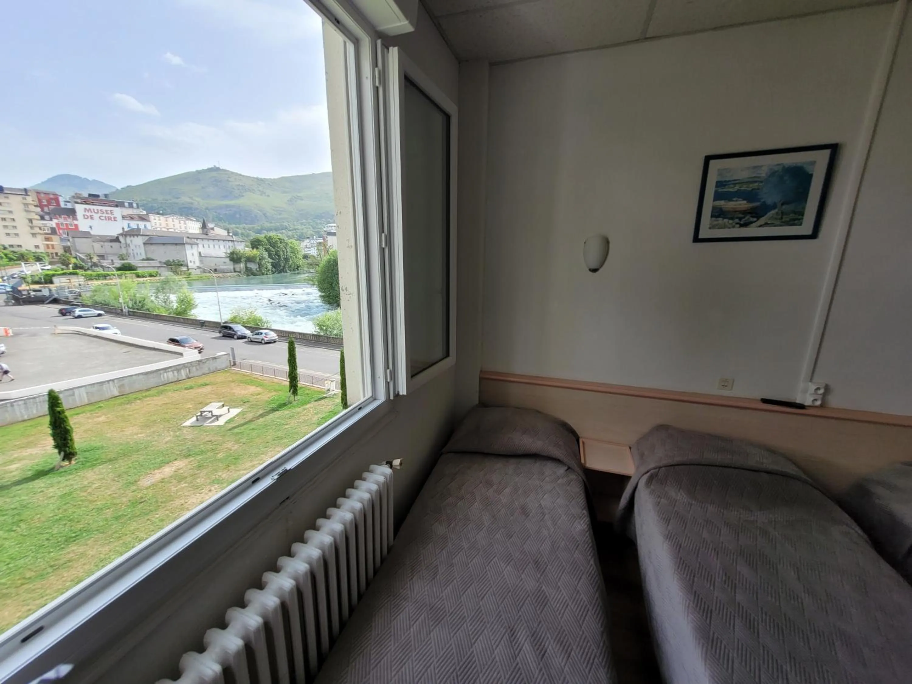 Garden view in Hôtel Marquette