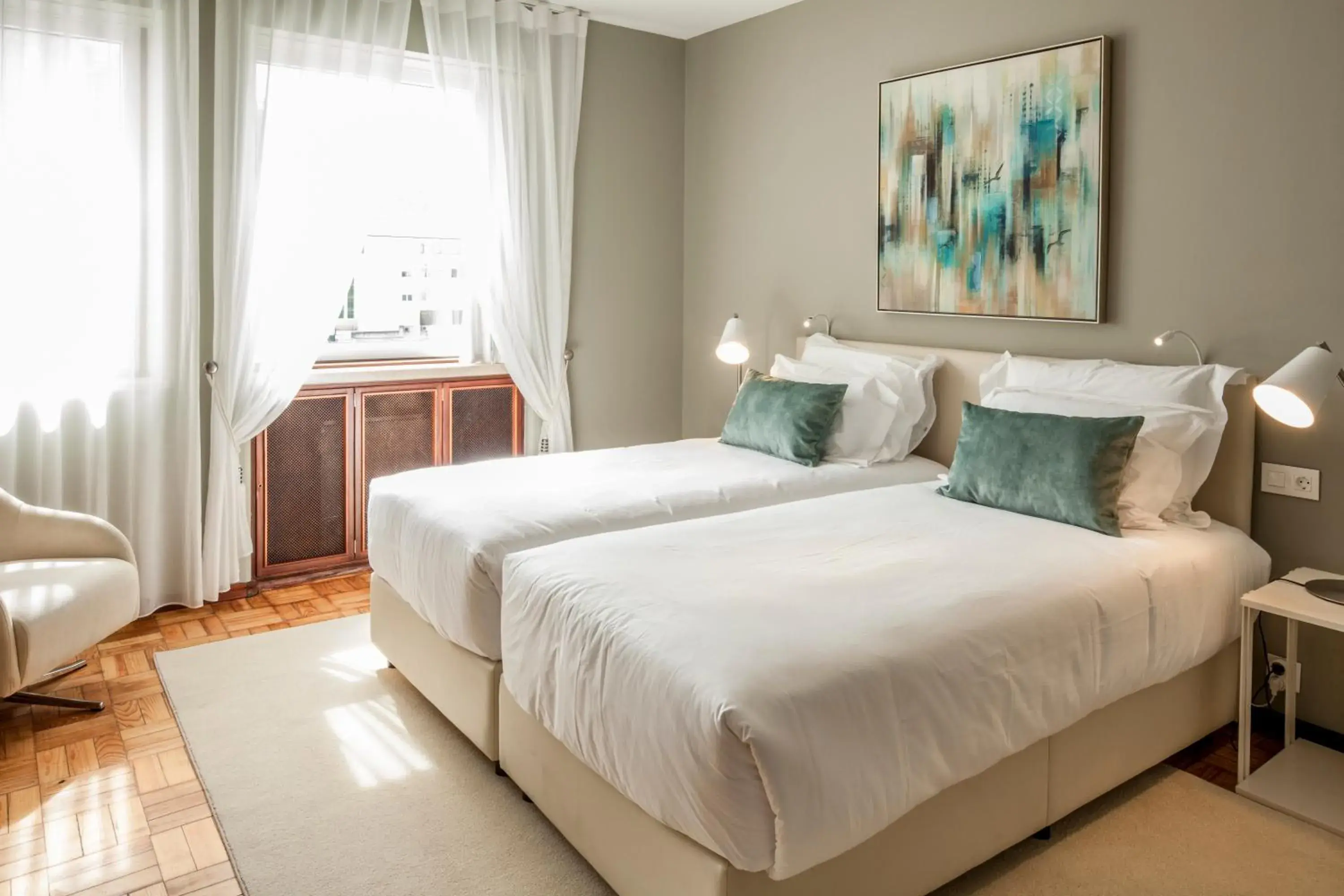 Bedroom, Bed in Luzeiros Suites Bedroom, Bed in Luzeiros Suites