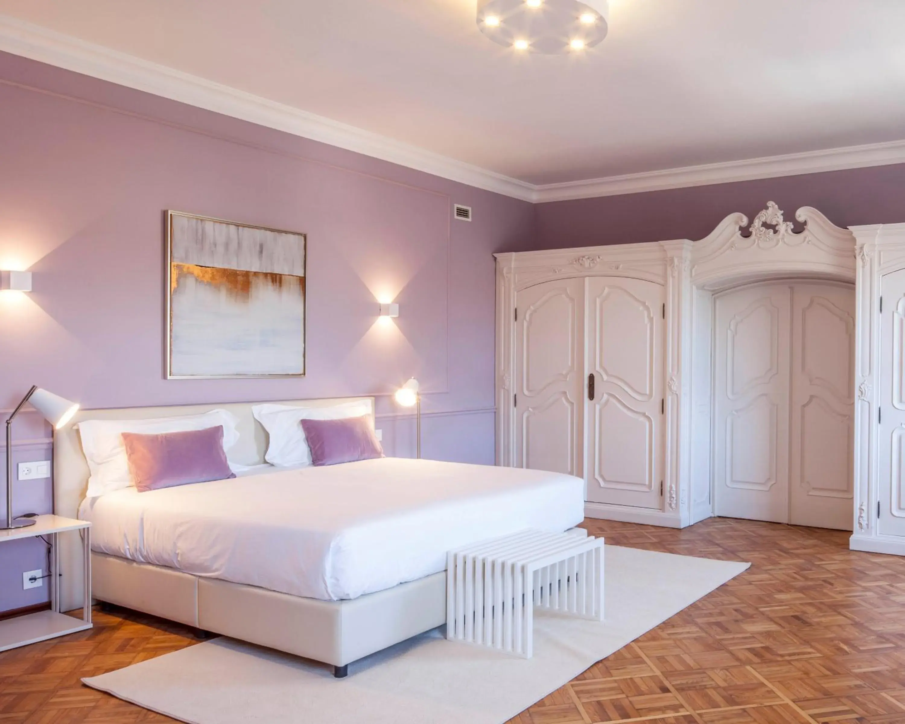 Bedroom, Bed in Luzeiros Suites Bedroom, Bed in Luzeiros Suites