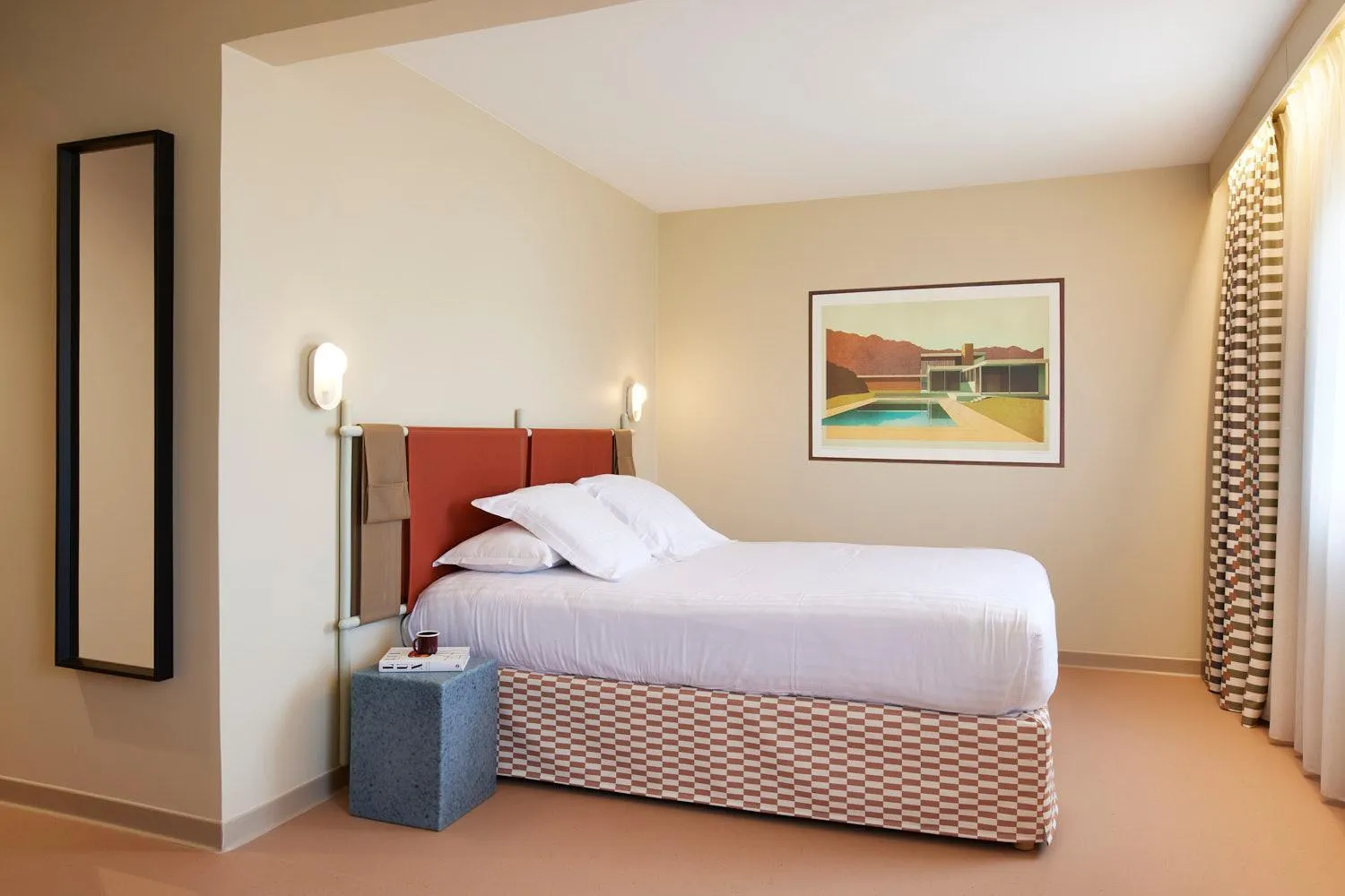 Bedroom, Bed in Hotel des Victoires - Restaurant