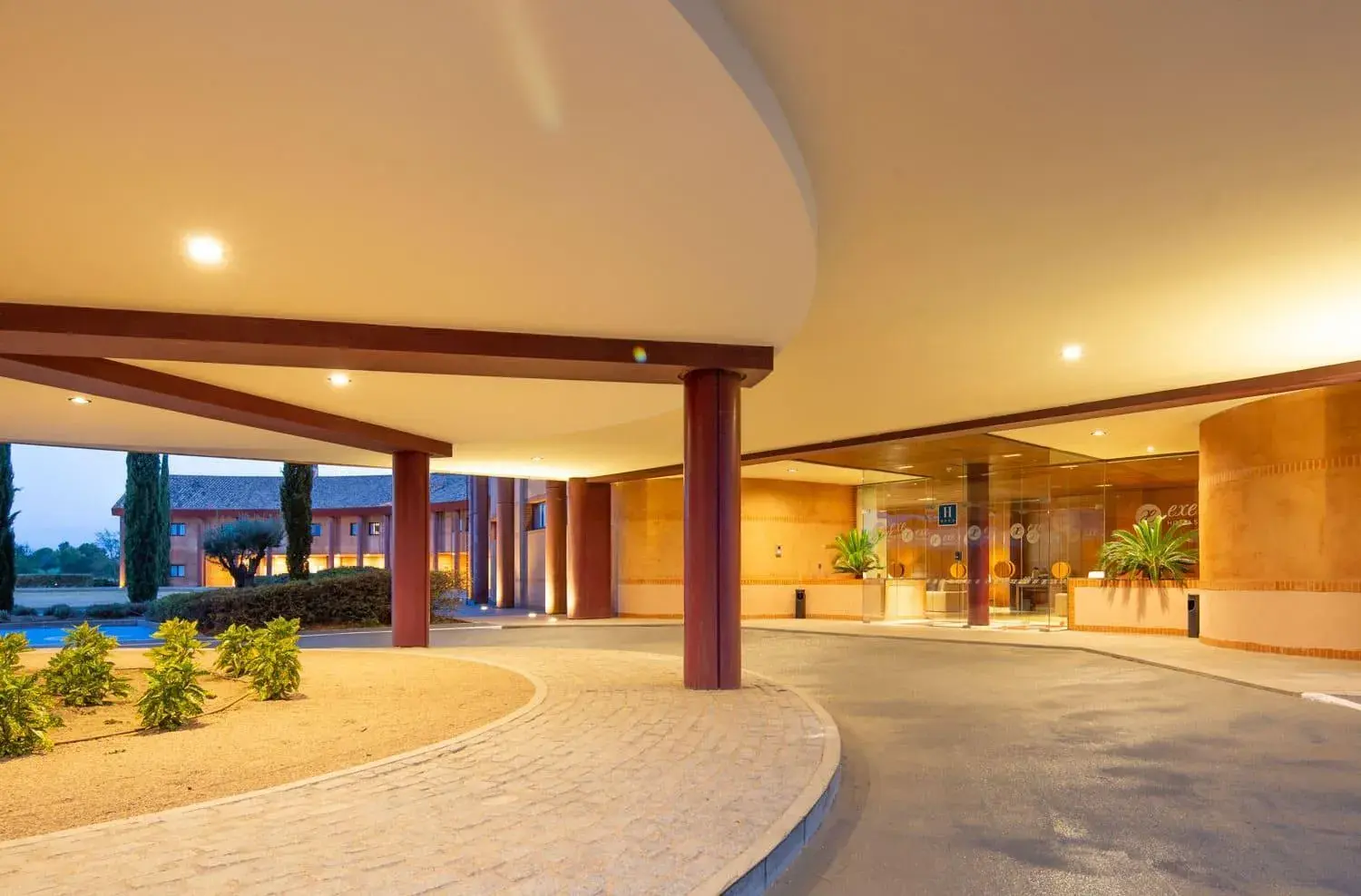Lobby or reception in Exe Layos Golf Lobby or reception in Exe Layos Golf