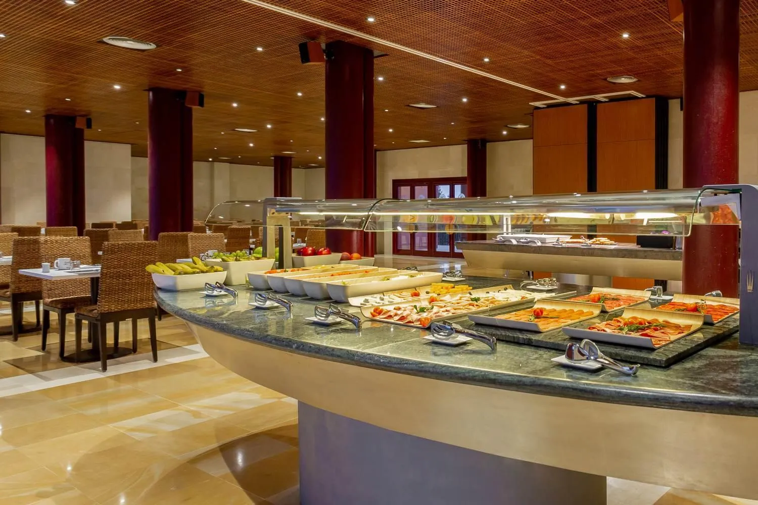 Food and drinks in Exe Layos Golf