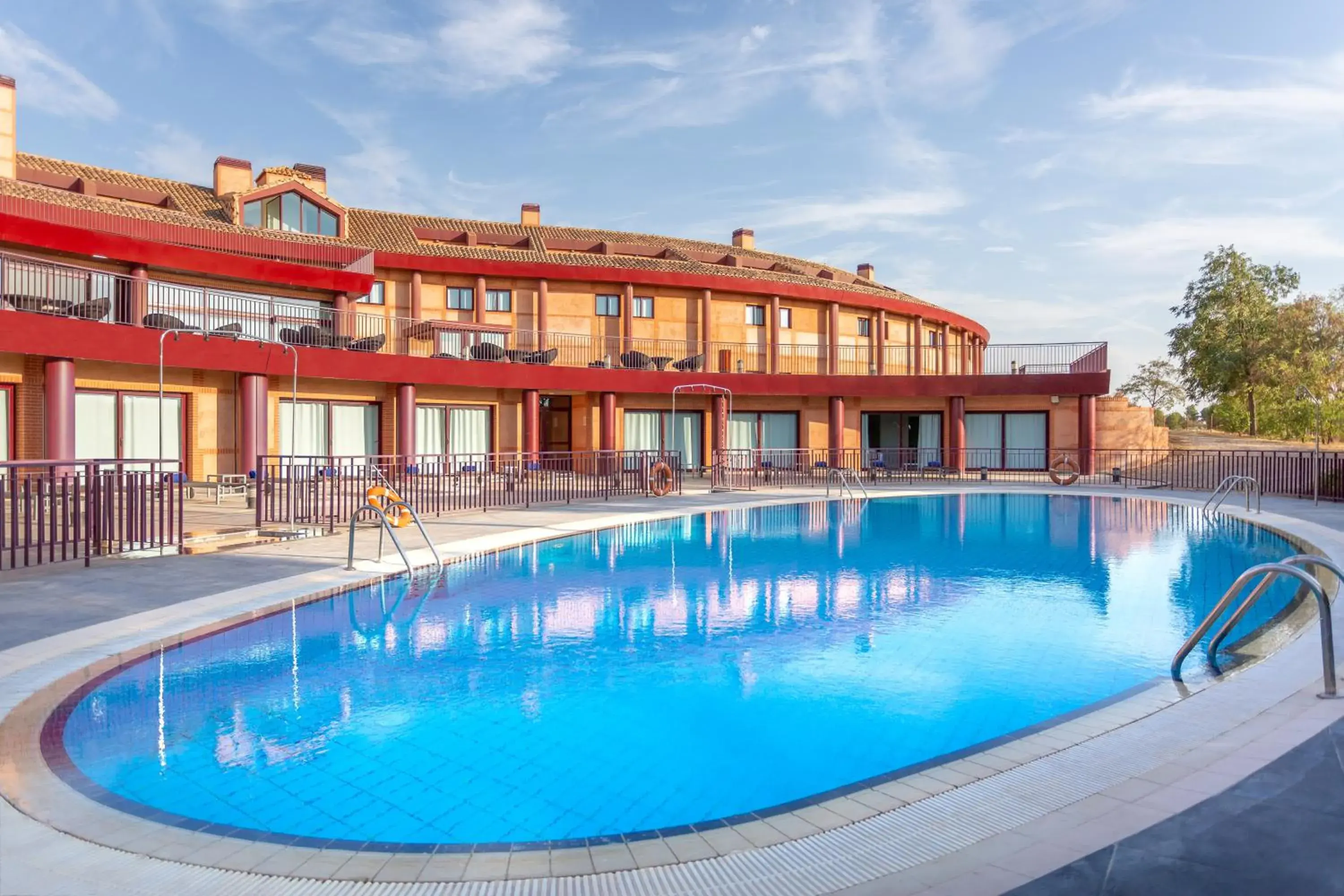 Swimming pool in Exe Layos Golf Swimming pool in Exe Layos Golf