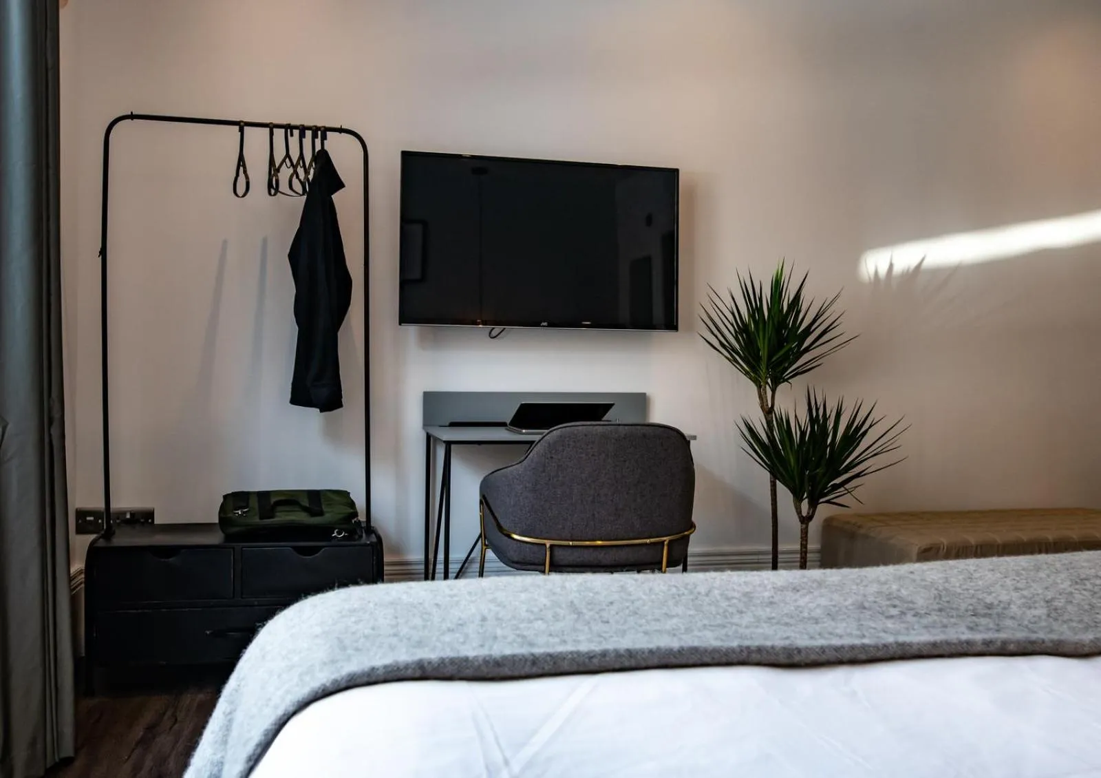 Bedroom, Bed in Nitehouse