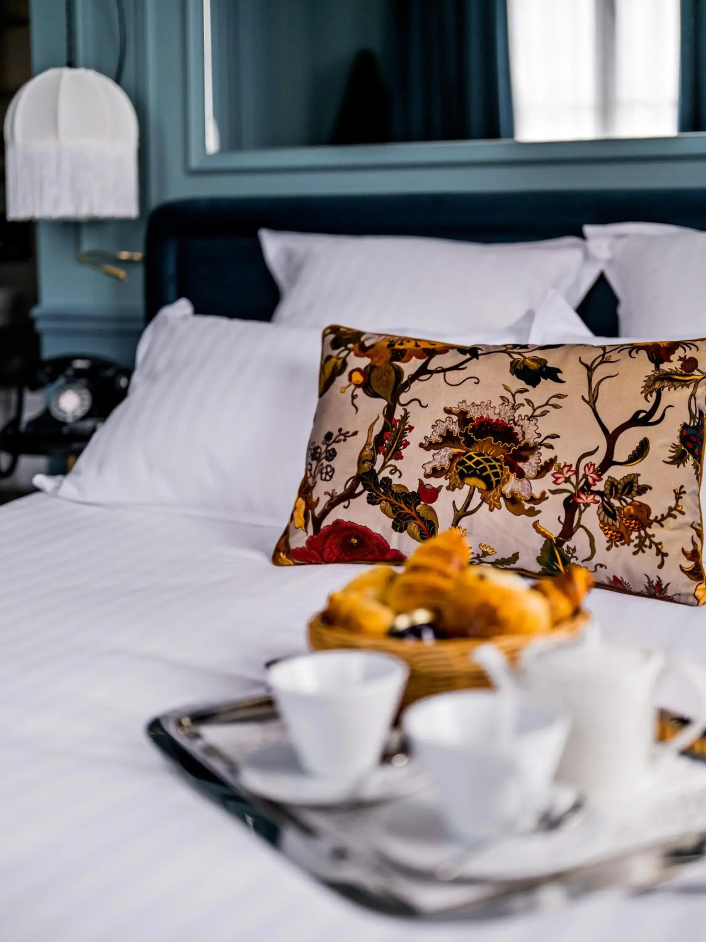 Breakfast, Bed in Hotel Duquesne Eiffel Breakfast, Bed in Hotel Duquesne Eiffel