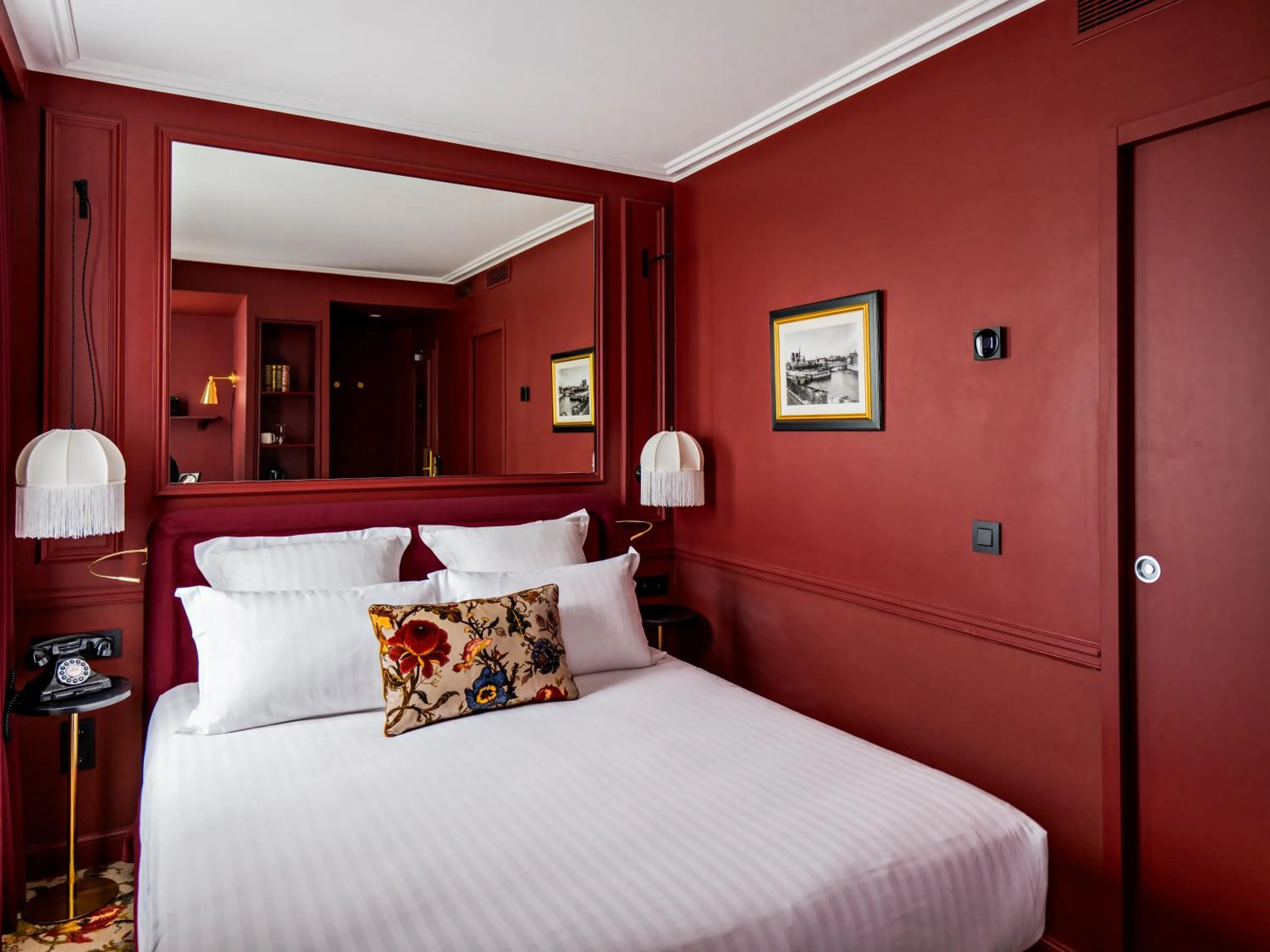 Bedroom, Bed in Hotel Duquesne Eiffel