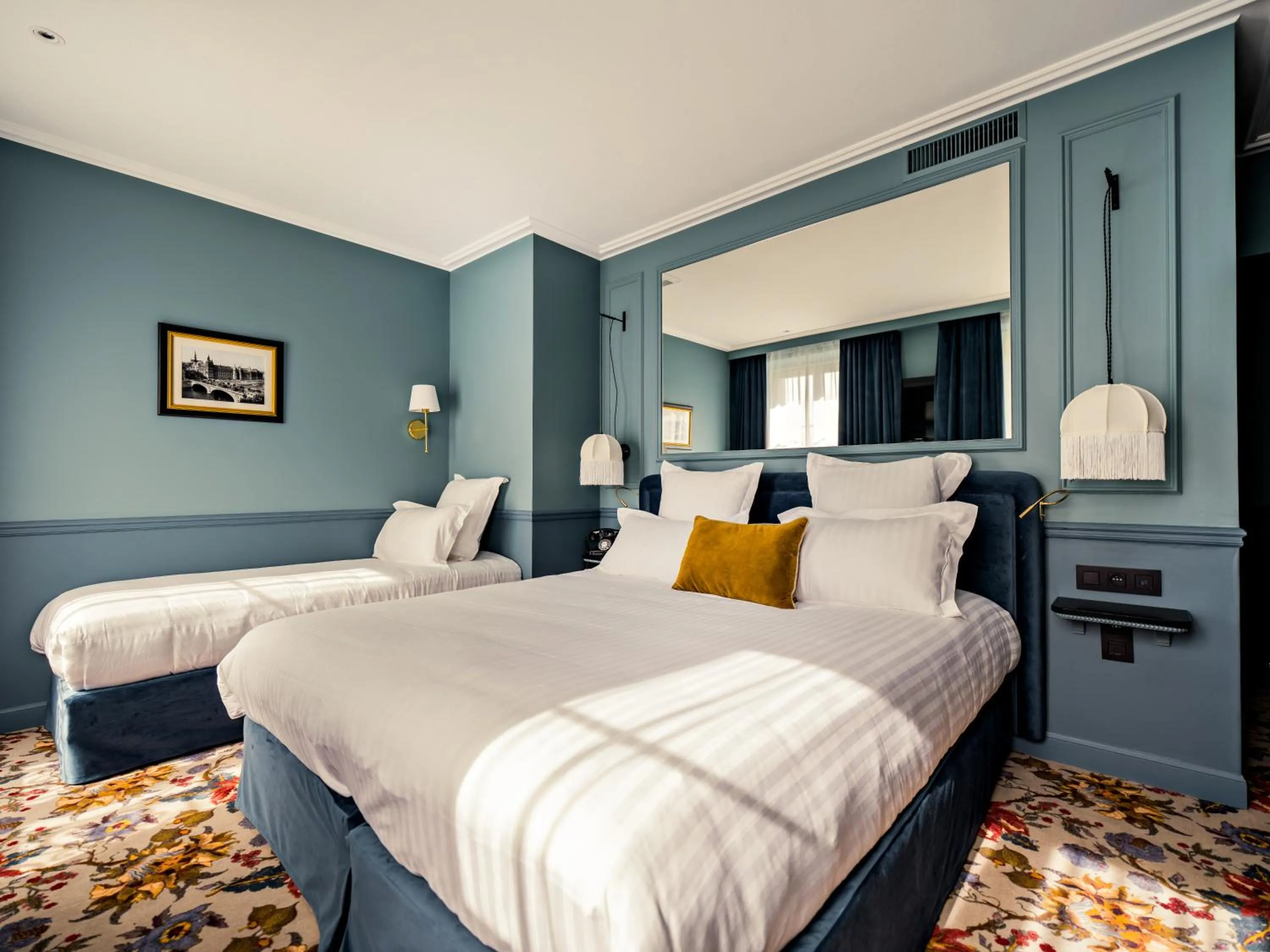 Bedroom, Bed in Hotel Duquesne Eiffel