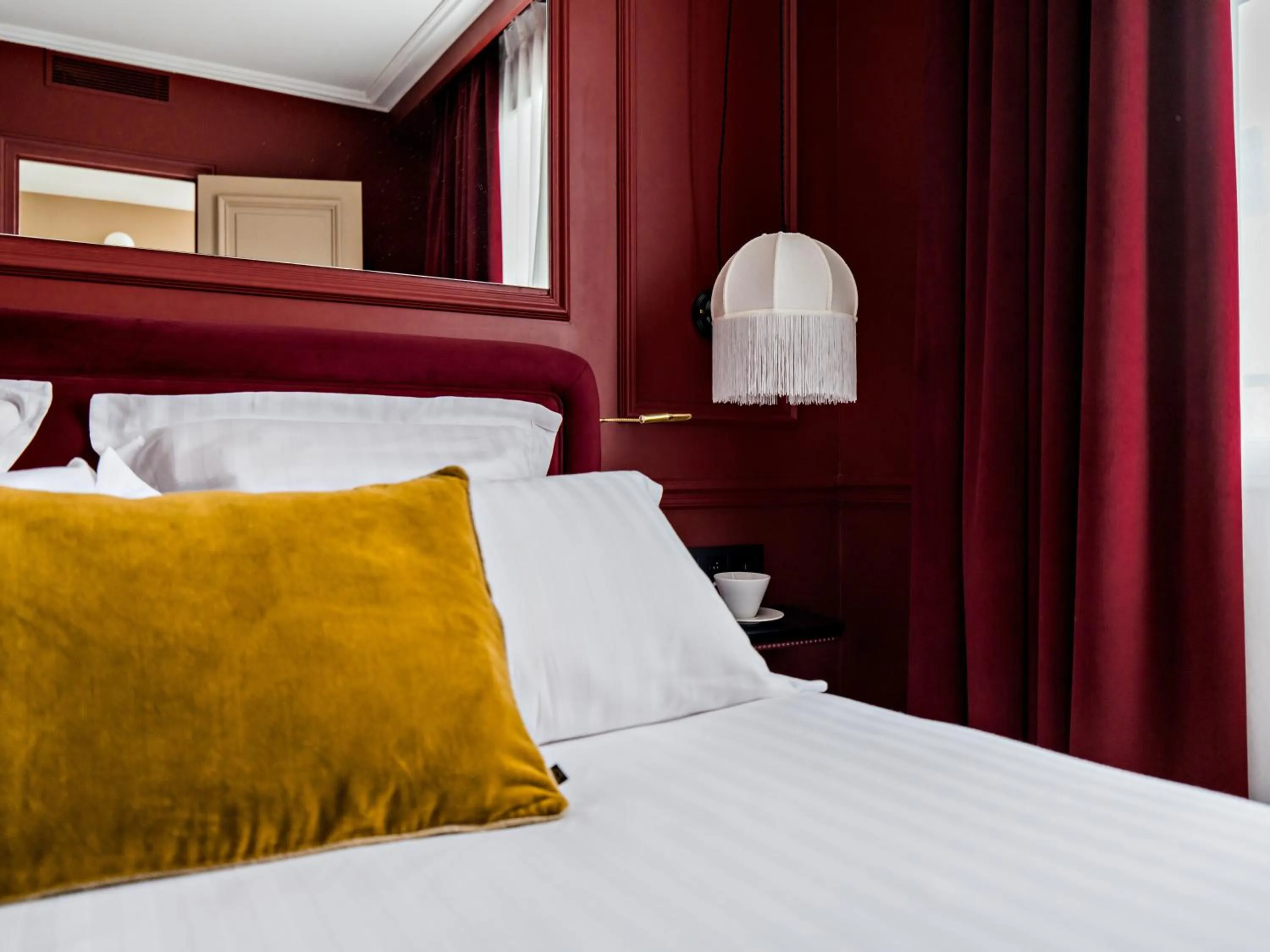 Bedroom, Bed in Hotel Duquesne Eiffel