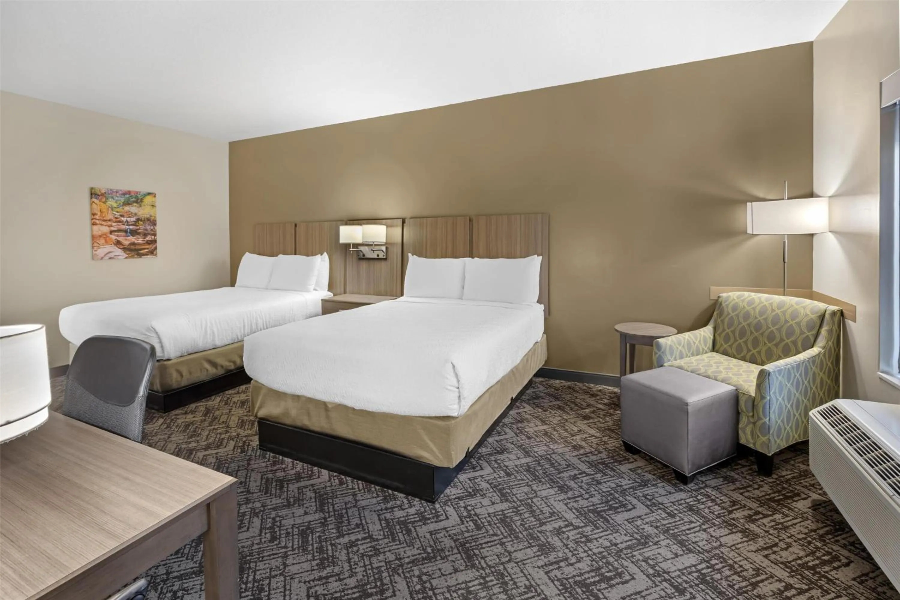 Photo of the whole room, Bed in Best Western Plus Zion Canyon Inn & Suites