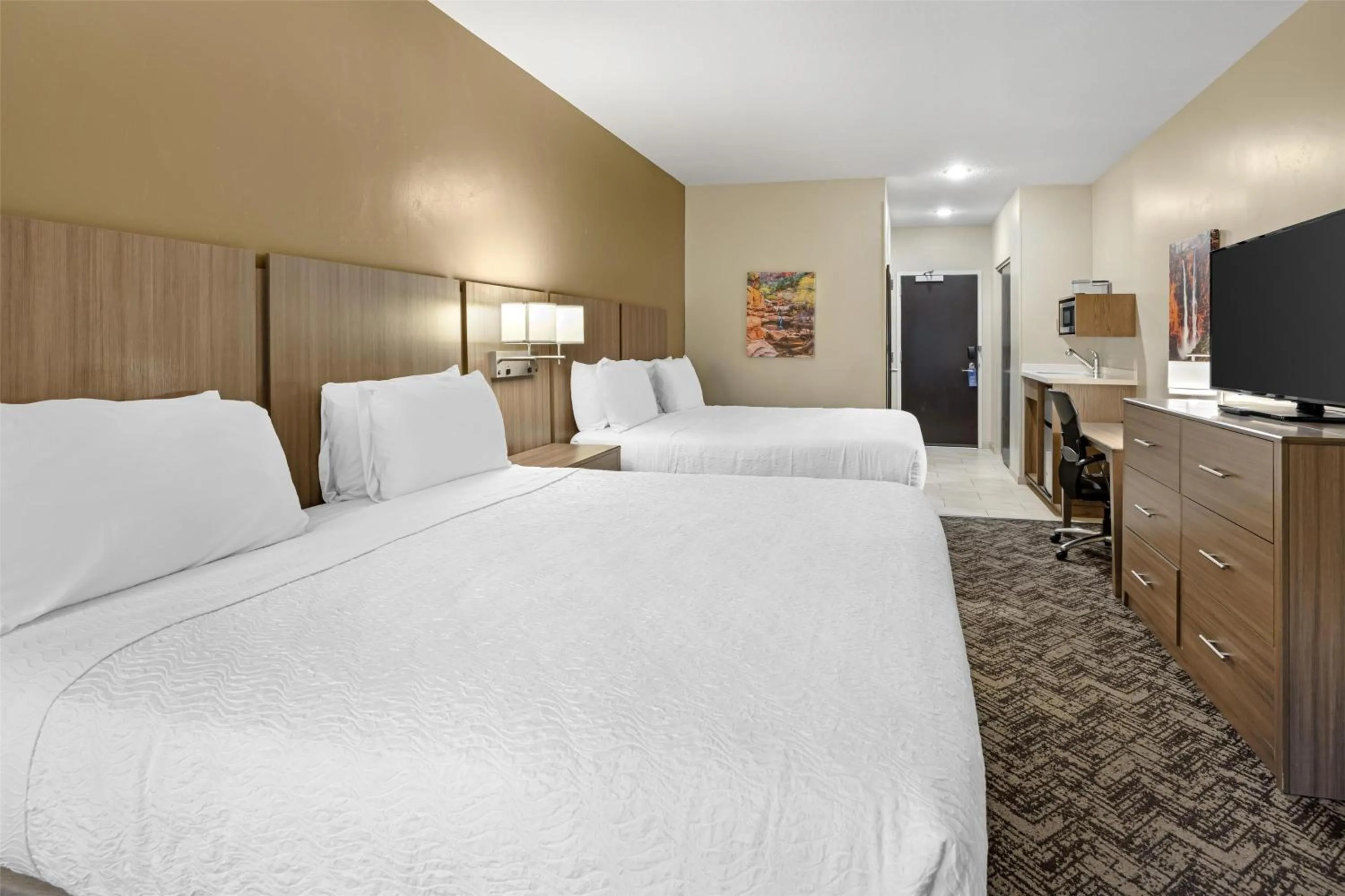 Photo of the whole room, Bed in Best Western Plus Zion Canyon Inn & Suites