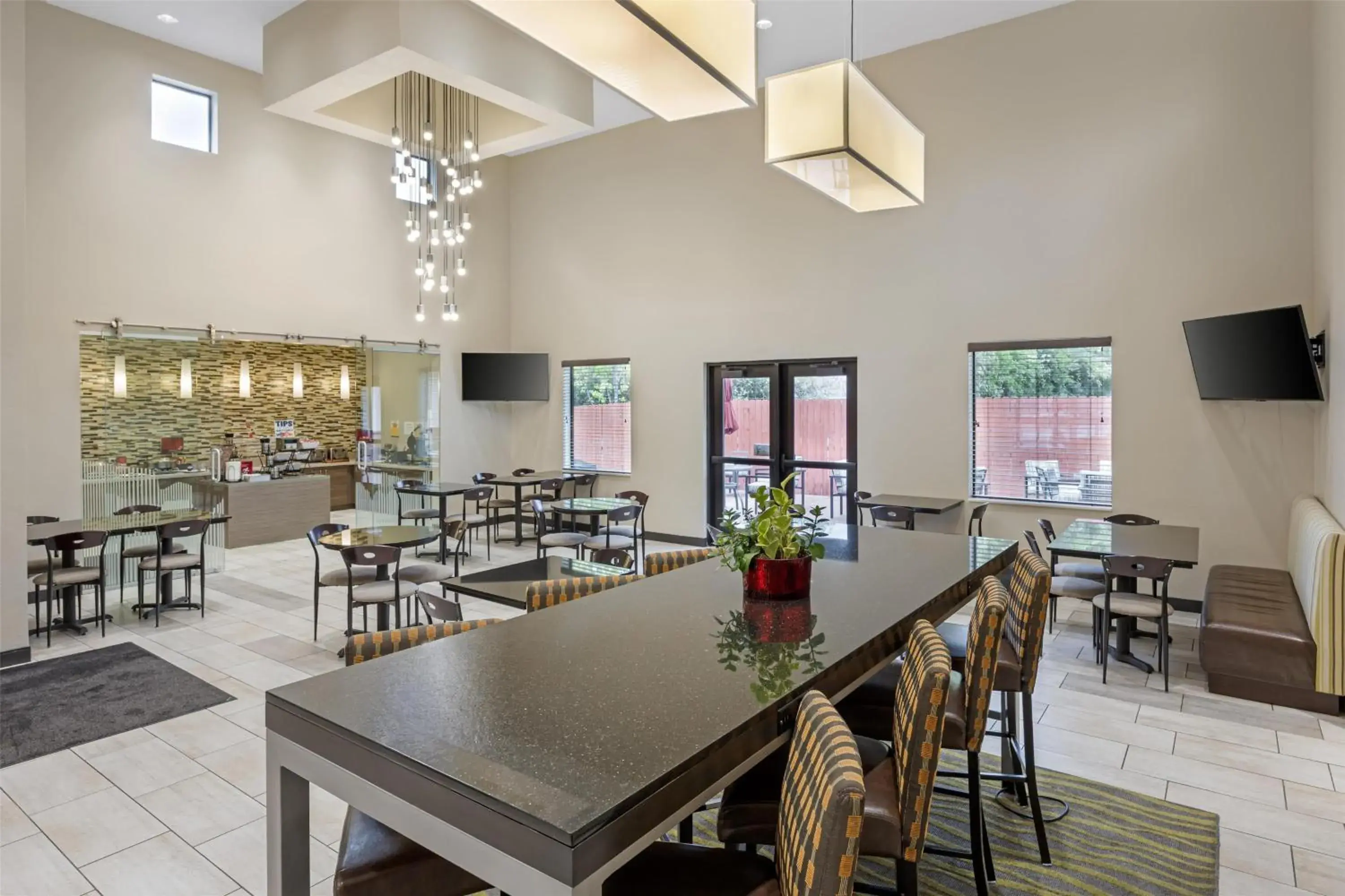 Breakfast in Best Western Plus Zion Canyon Inn & Suites Breakfast in Best Western Plus Zion Canyon Inn & Suites