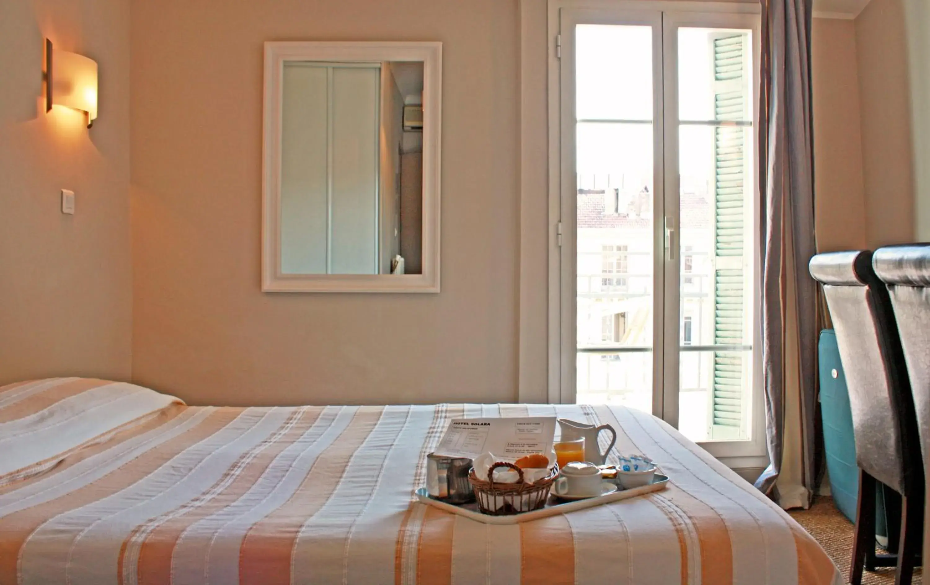 Bed in Hotel Solara