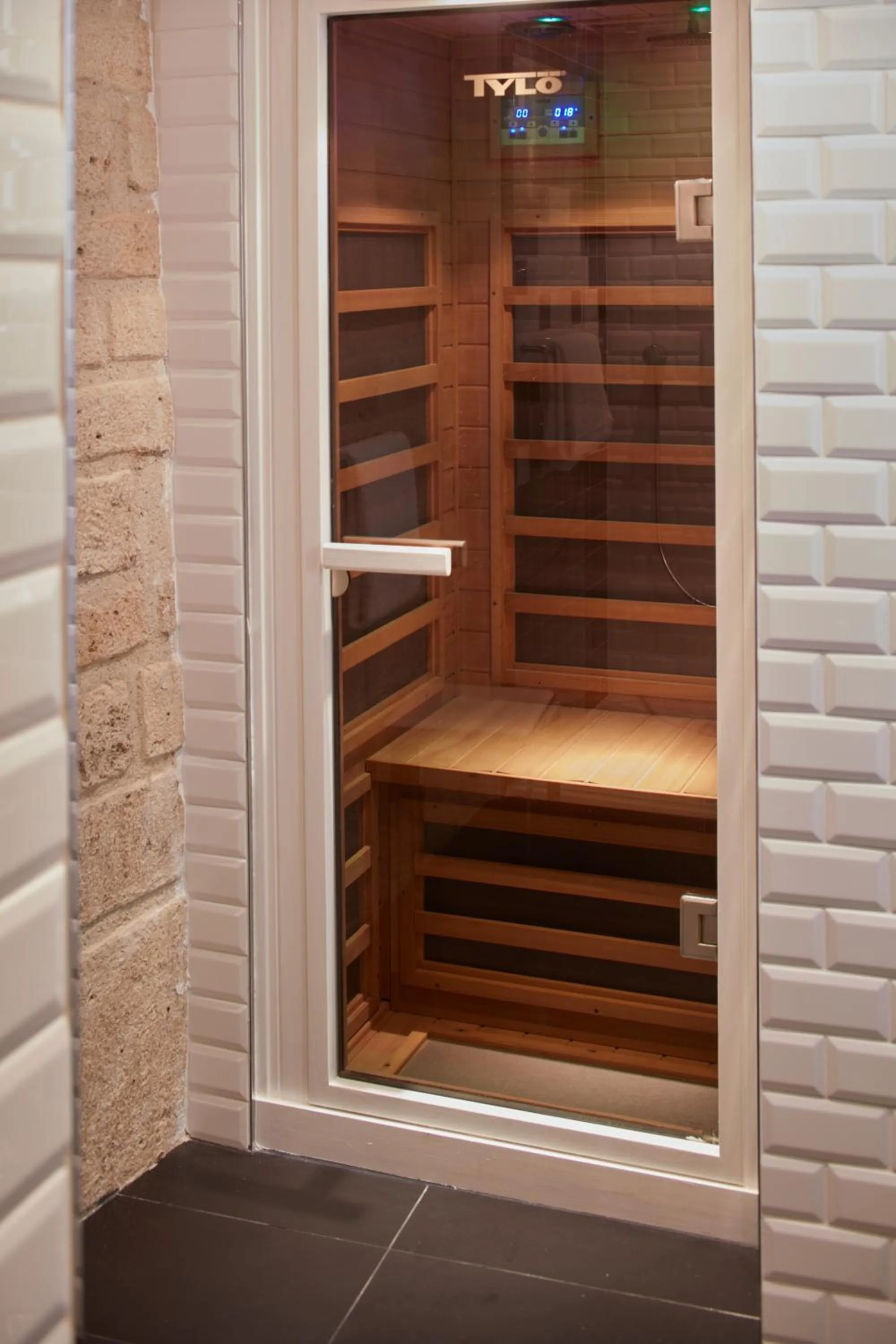 Sauna in Hotel Atmospheres
