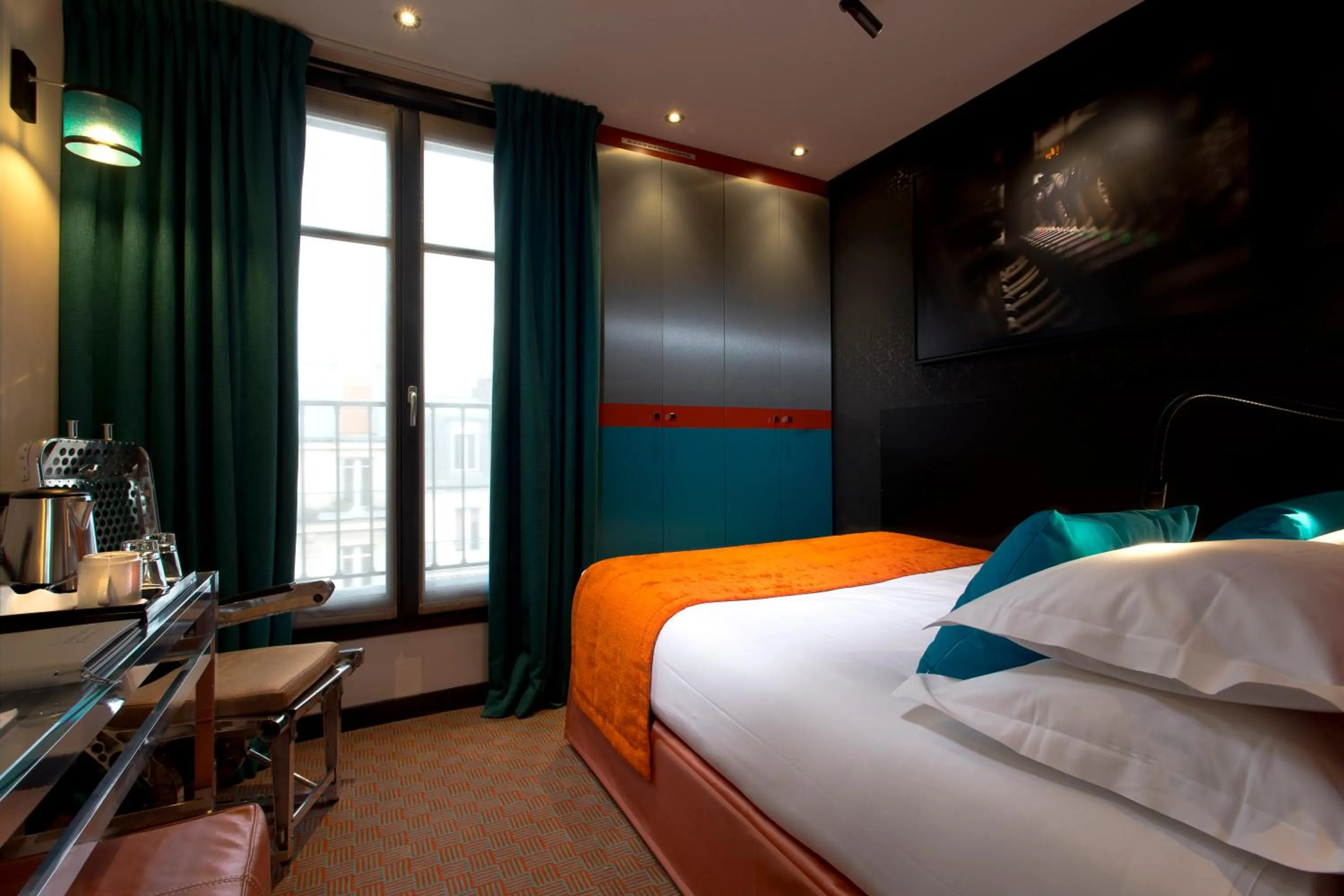 Bedroom, Bed in Hotel Atmospheres