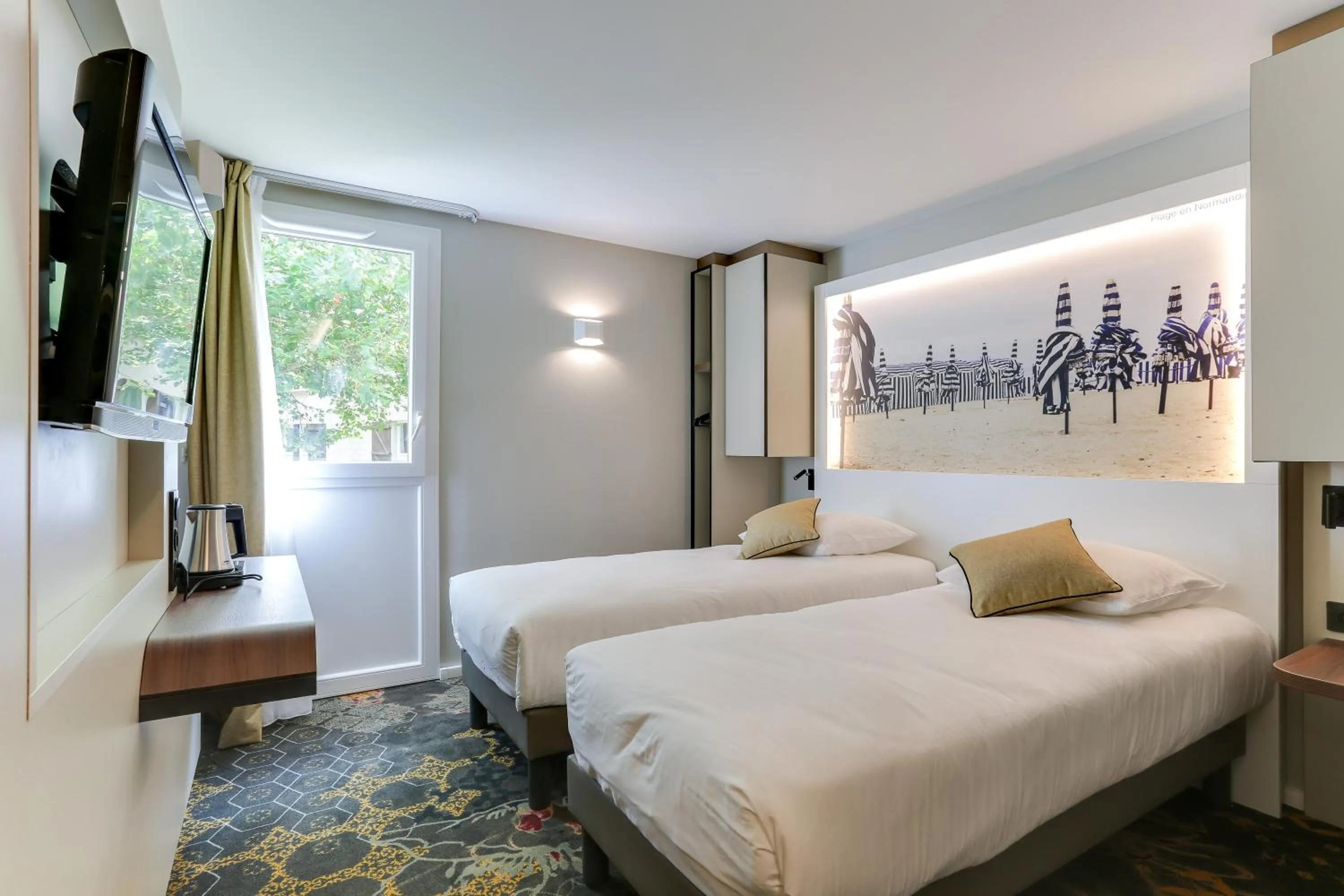 Photo of the whole room, Bed in Brit Hotel Caen Nord - Mémorial