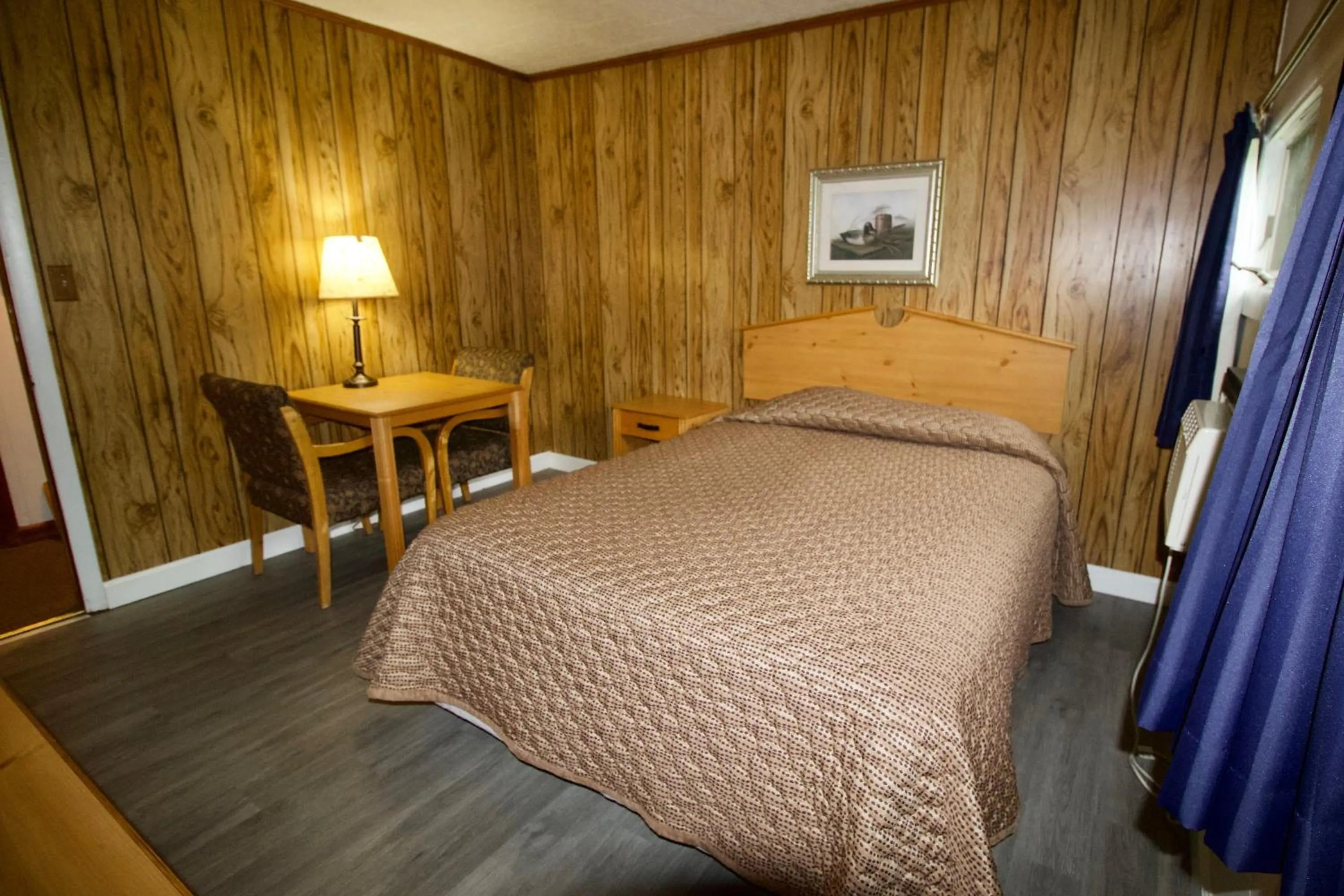 Bedroom, Bed in Oakdell Motel WATERFORD CT
