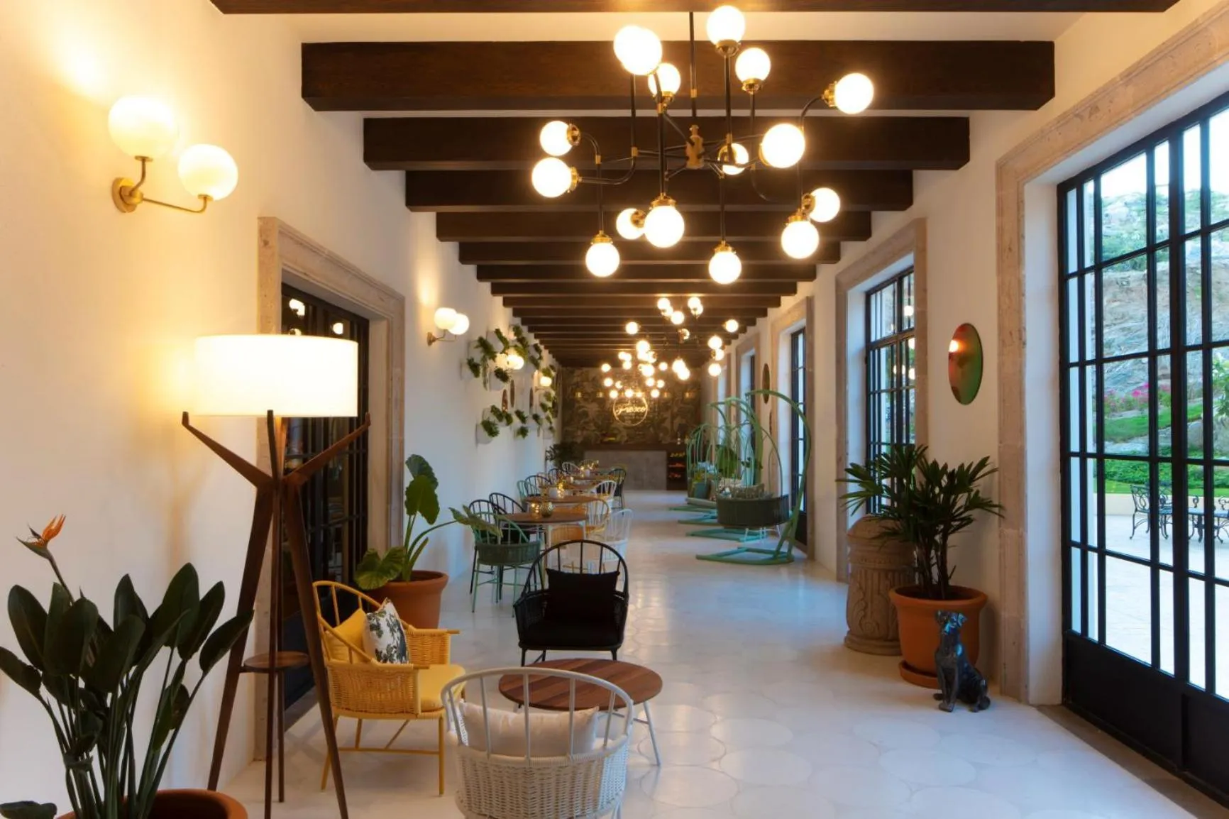 Food in Vista Encantada Resort & Spa Residences, A La Carte All Inclusive Optional