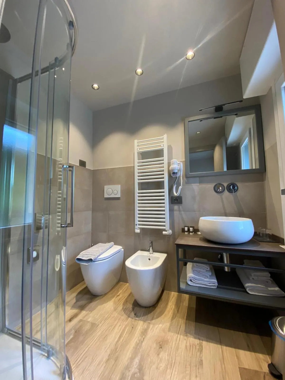 Bathroom in Hotel Villa Elia
