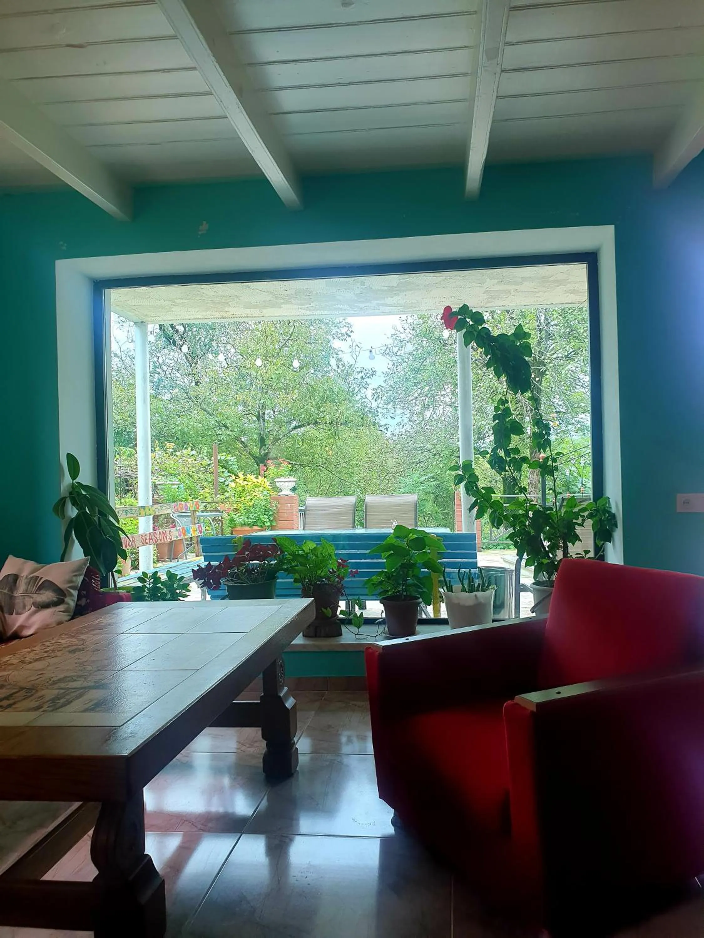 Seating area in Four Seasons in Kutaisi