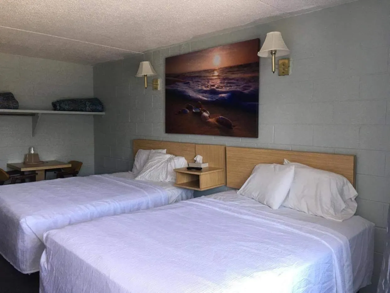 Bed in High Seas Motel